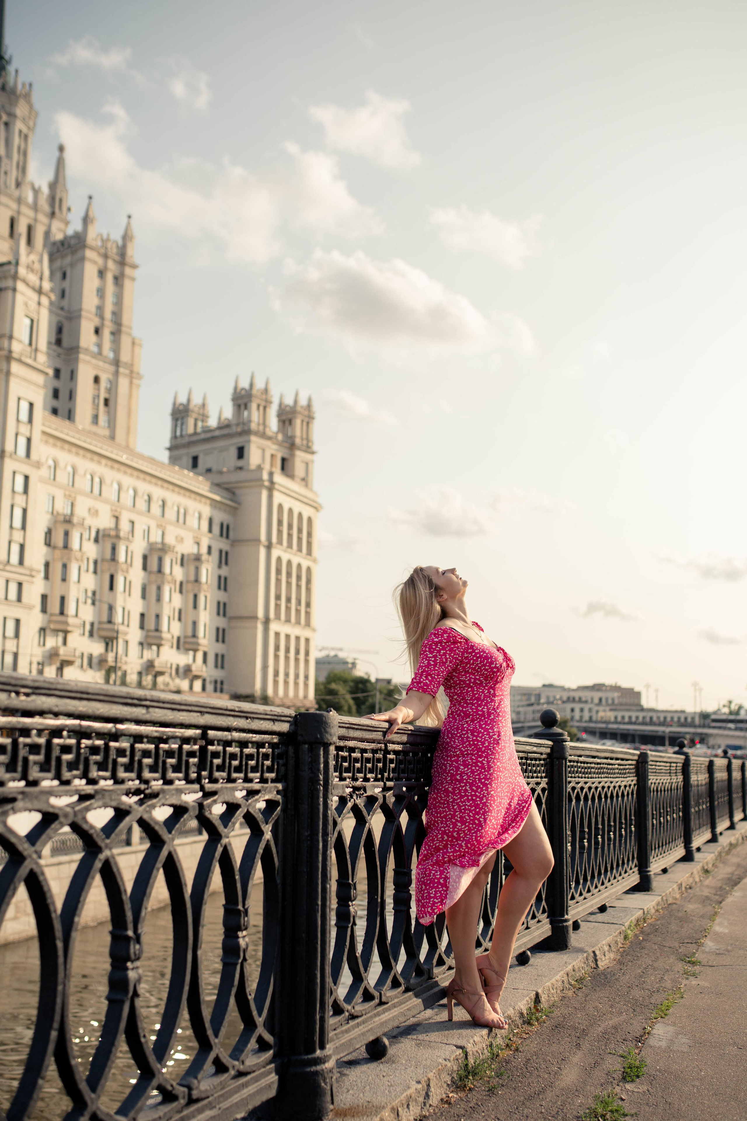 Фотосессия для влюбленных, прогулка по Москве. Алена и Ваня. Фотограф Валерия Горбунова Подольск Бутово Видное Щербинка