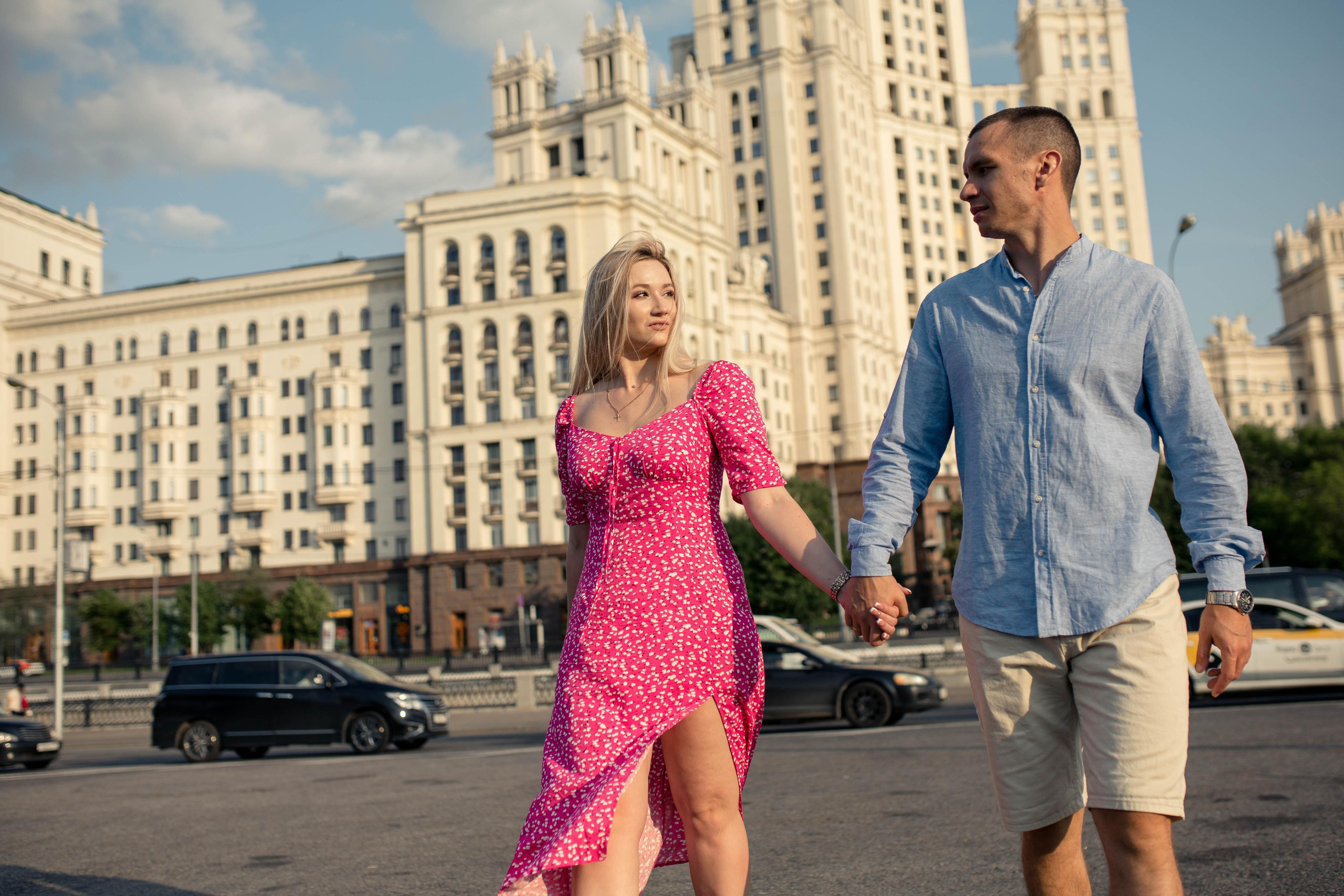 Фотосессия для влюбленных, прогулка по Москве. Алена и Ваня. Фотограф Валерия Горбунова Подольск Бутово Видное Щербинка