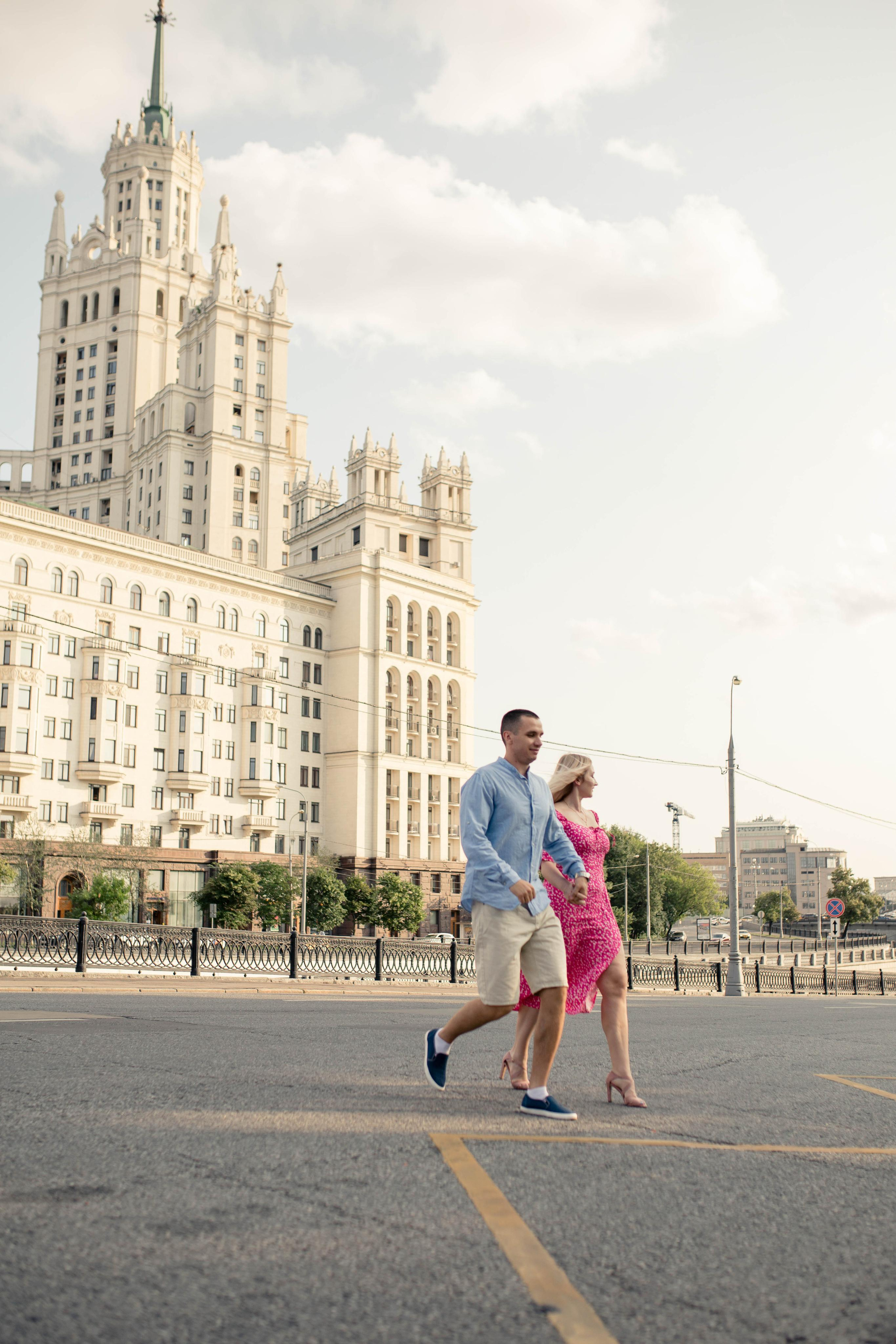 Фотосессия для влюбленных, прогулка по Москве. Алена и Ваня. Фотограф Валерия Горбунова Подольск Бутово Видное Щербинка
