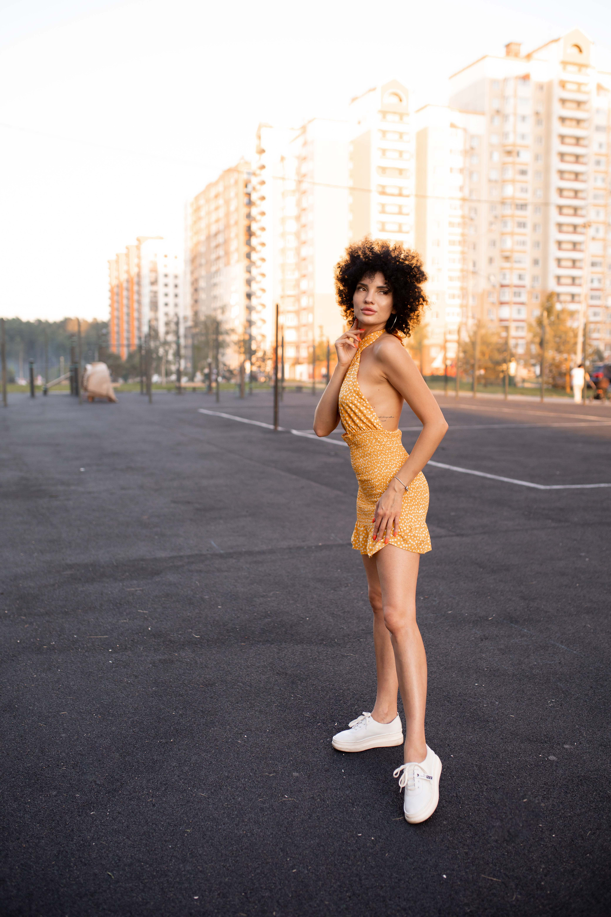 Женская фотосессия на закате. Афро. Фотограф Валерия Горбунова Подольск Бутово Видное Щербинка