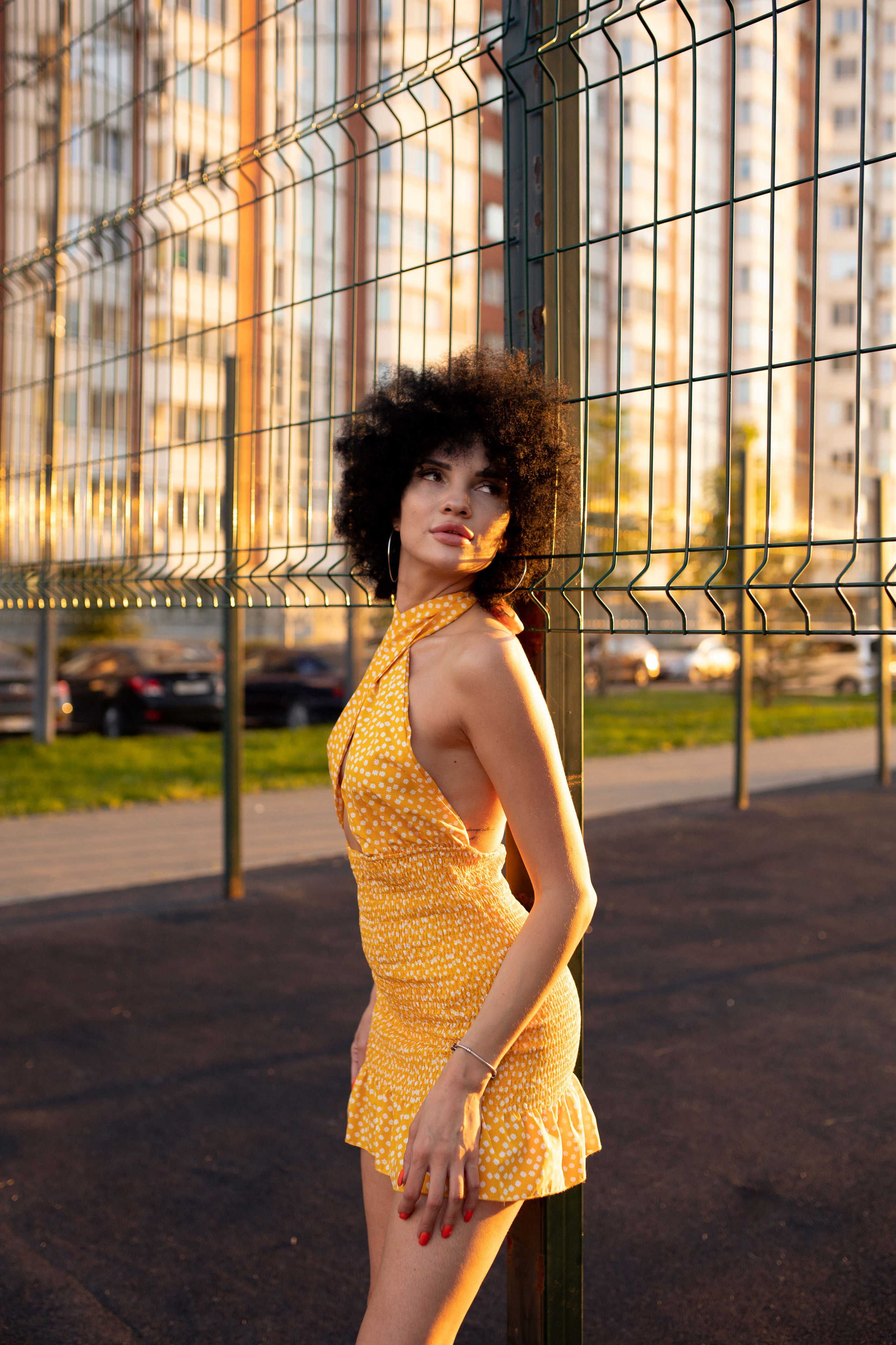 Женская фотосессия на закате. Афро. Фотограф Валерия Горбунова Подольск Бутово Видное Щербинка