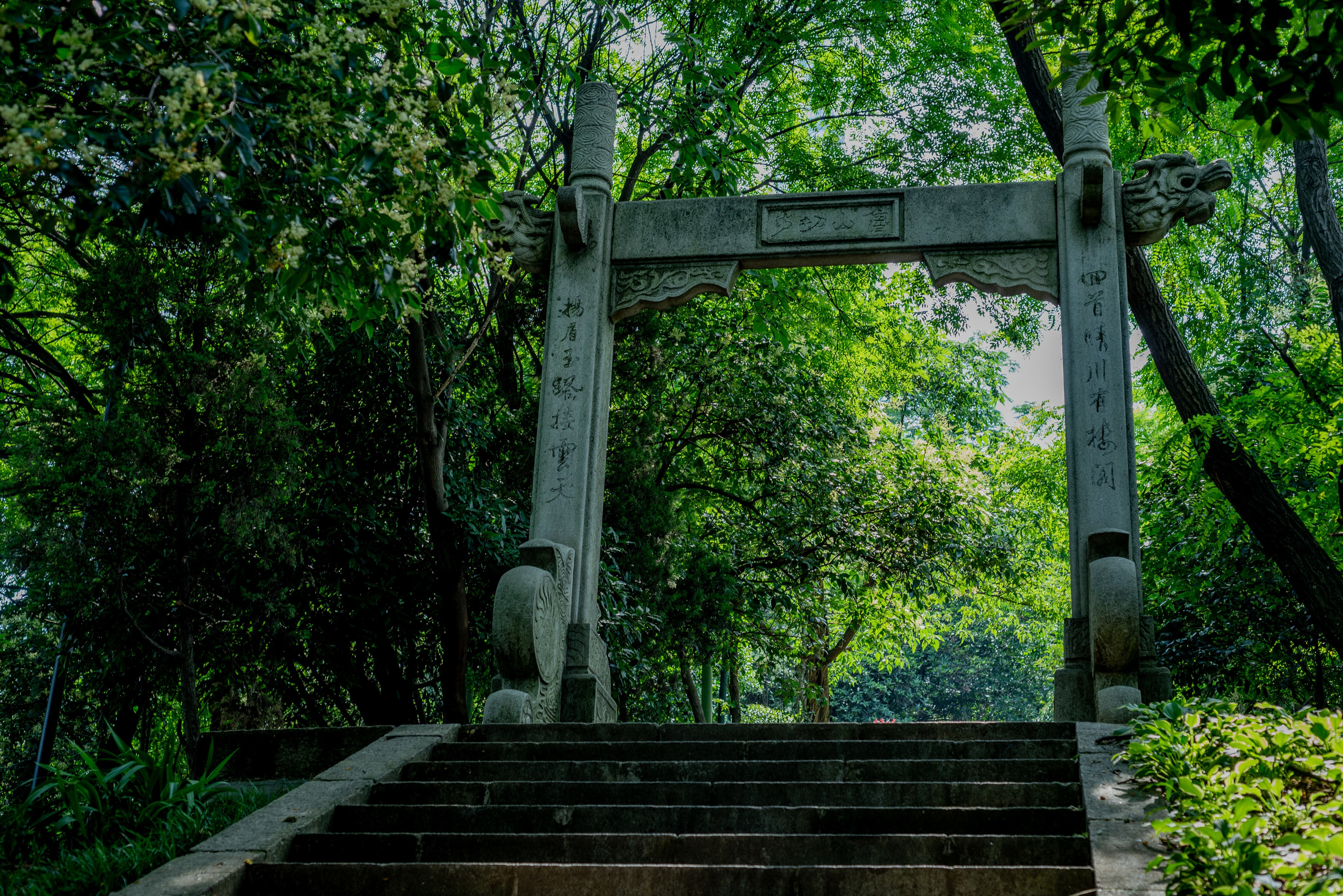 Рекламный фотограф из Гуанчжоу: путешествие по Уханю через объектив камеры. Коммерческий и предметный фотограф в Гуанчжоу Коваленко Александр