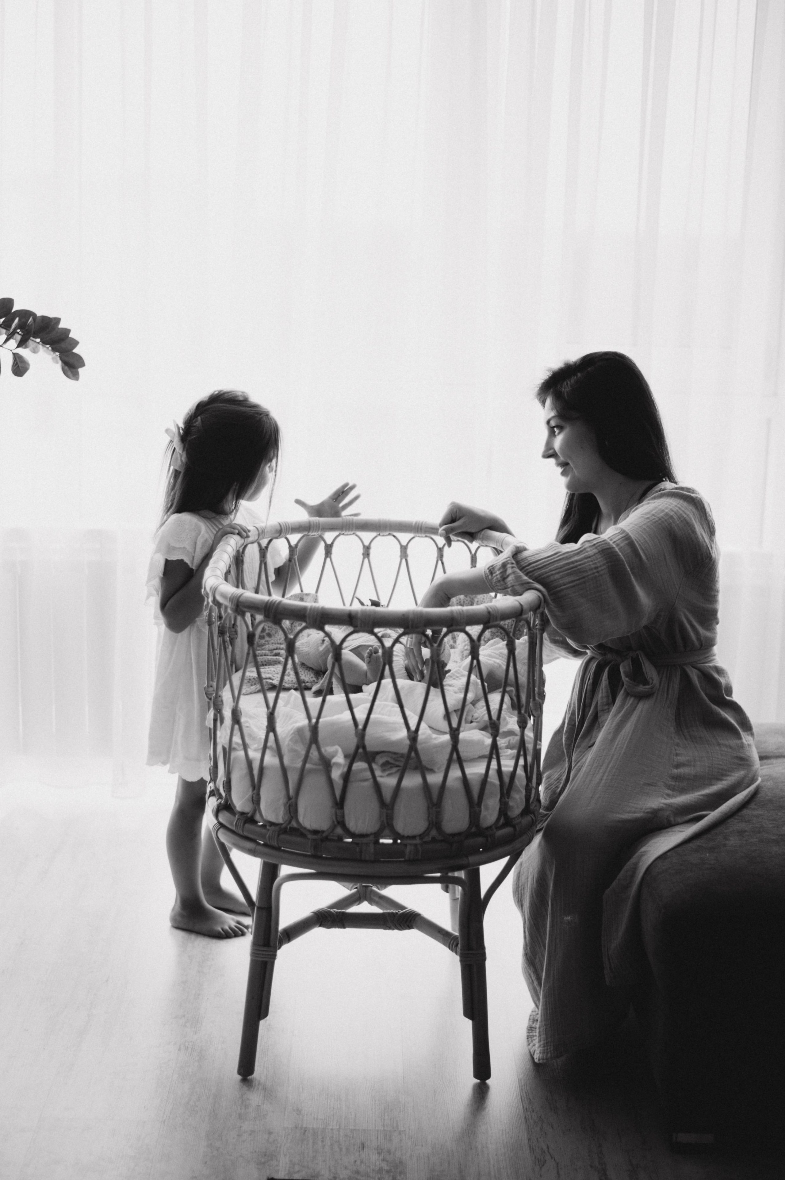 Мама и маленькие доченьки. Фотограф в Саратове Анастасия Гладина