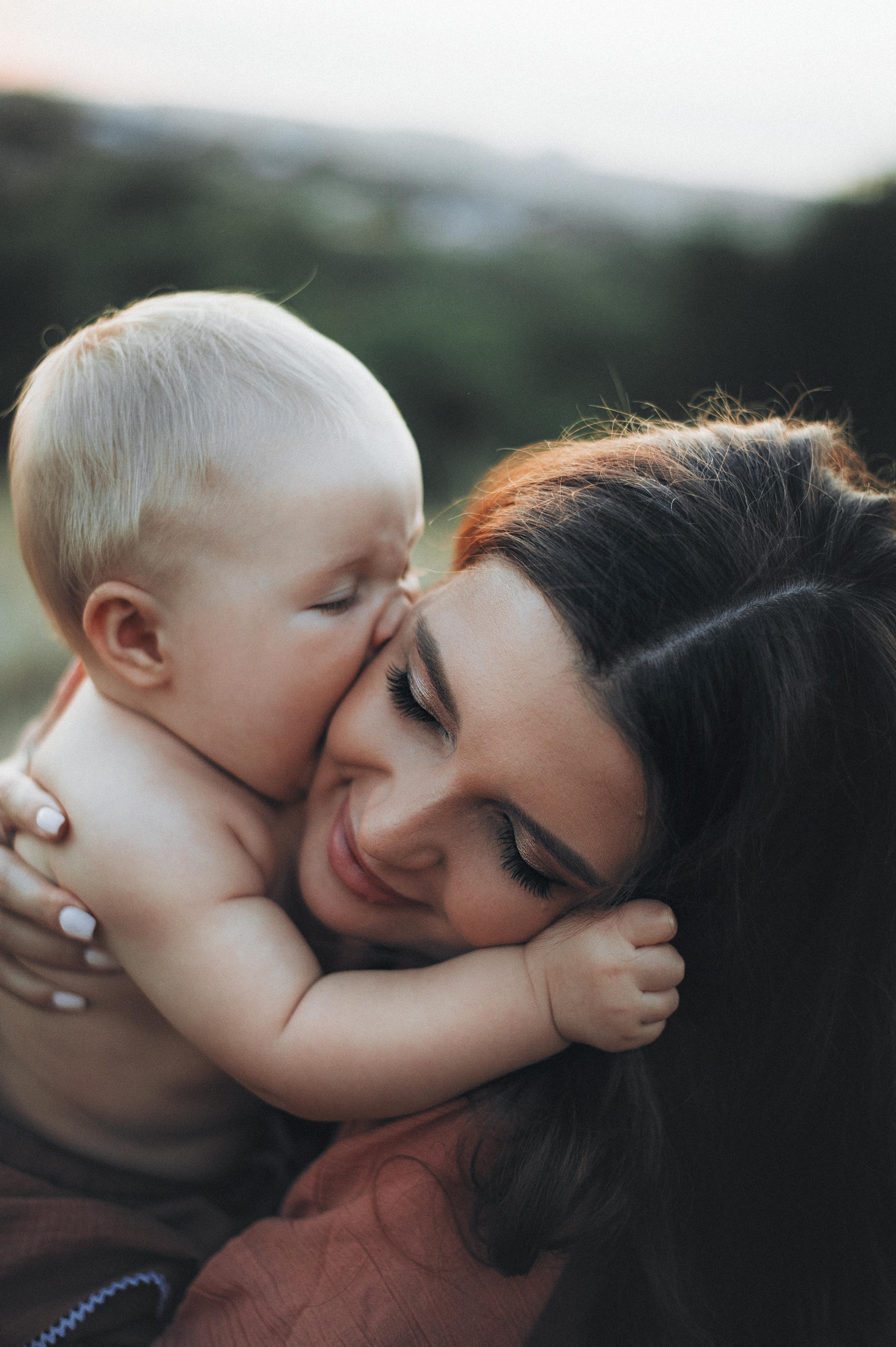 Юля в роли мамы. Фотограф в Саратове Анастасия Гладина