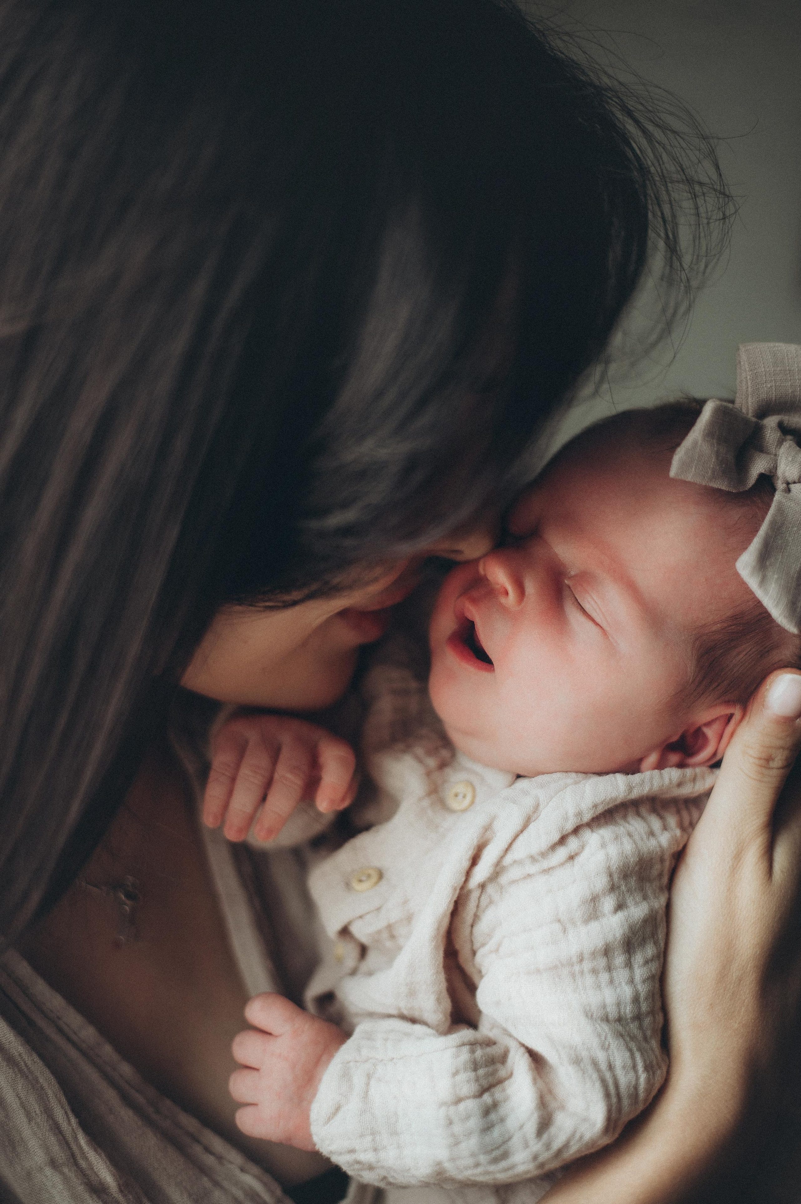 Мама и маленькие доченьки. Фотограф в Саратове Анастасия Гладина