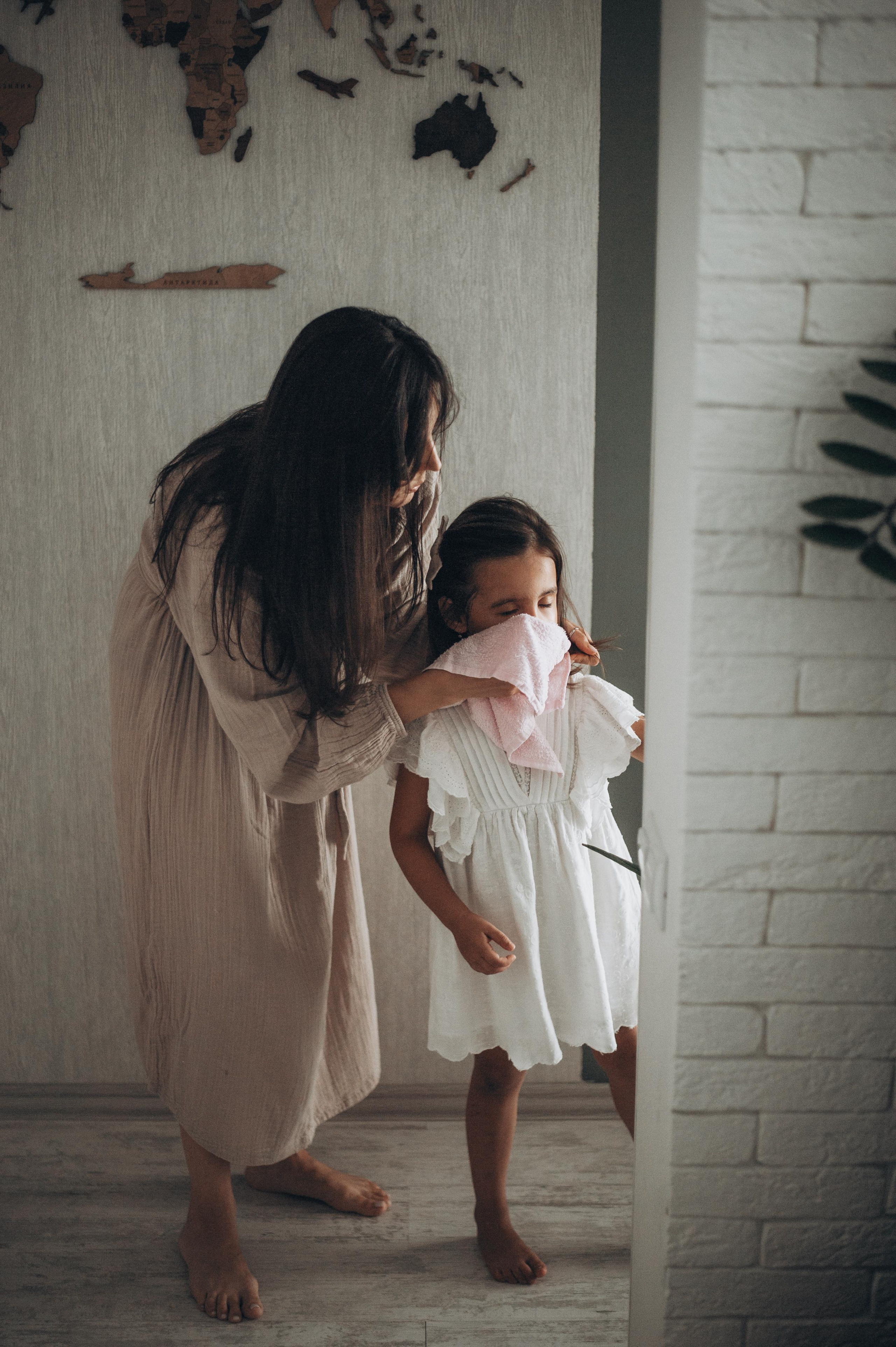 Мама и маленькие доченьки. Фотограф в Саратове Анастасия Гладина