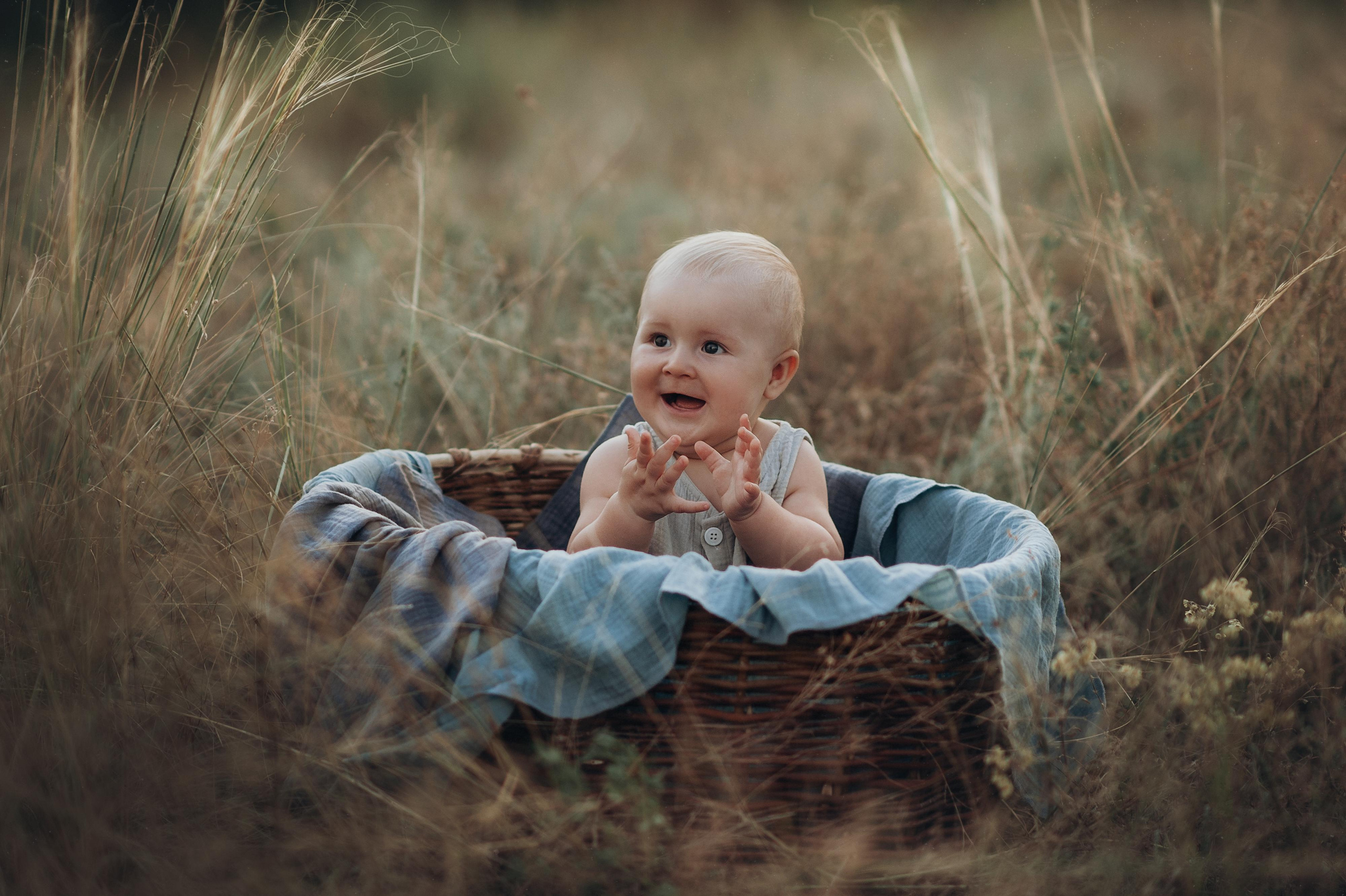 Юля в роли мамы. Фотограф в Саратове Анастасия Гладина