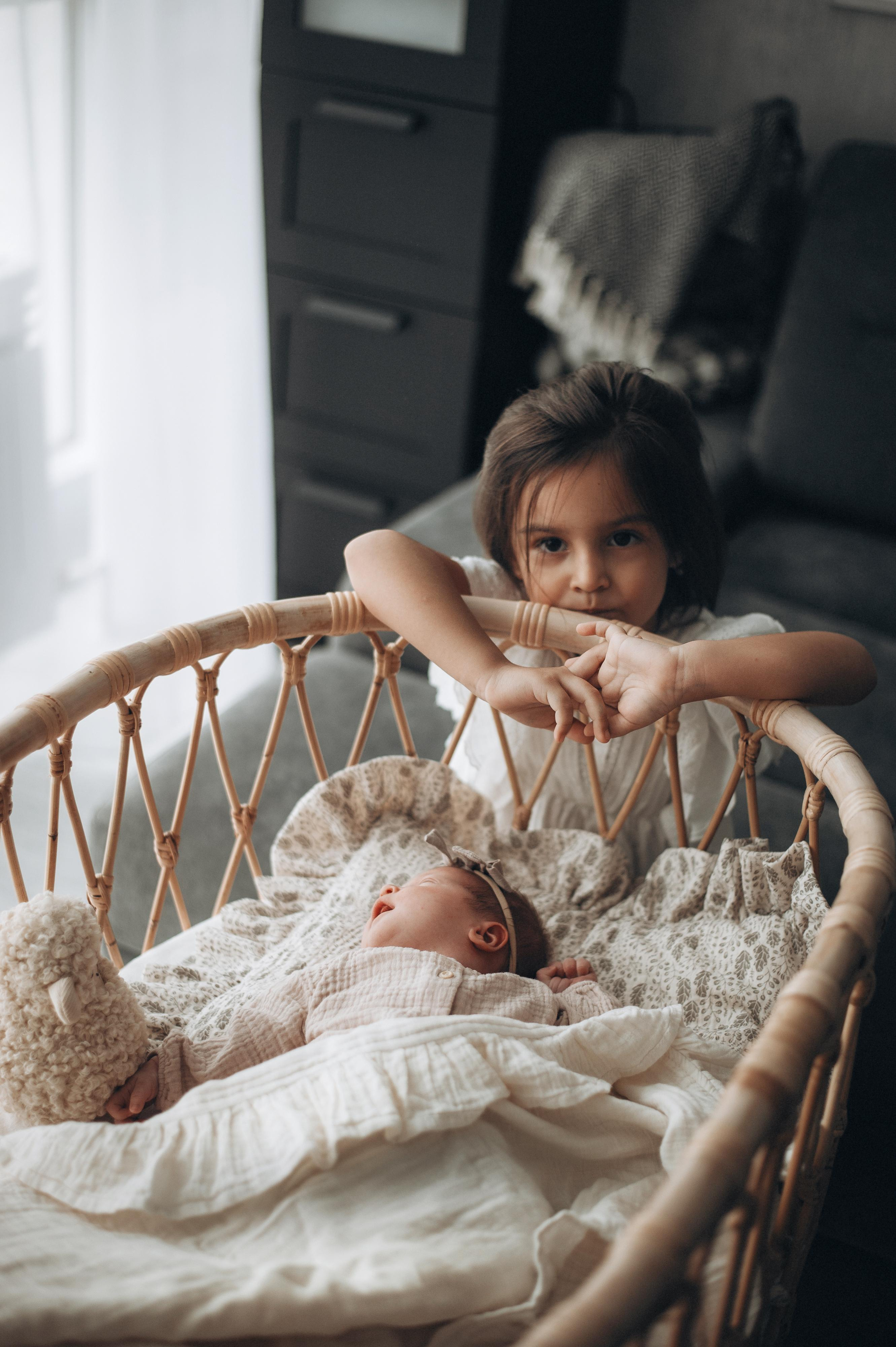 Мама и маленькие доченьки. Фотограф в Саратове Анастасия Гладина