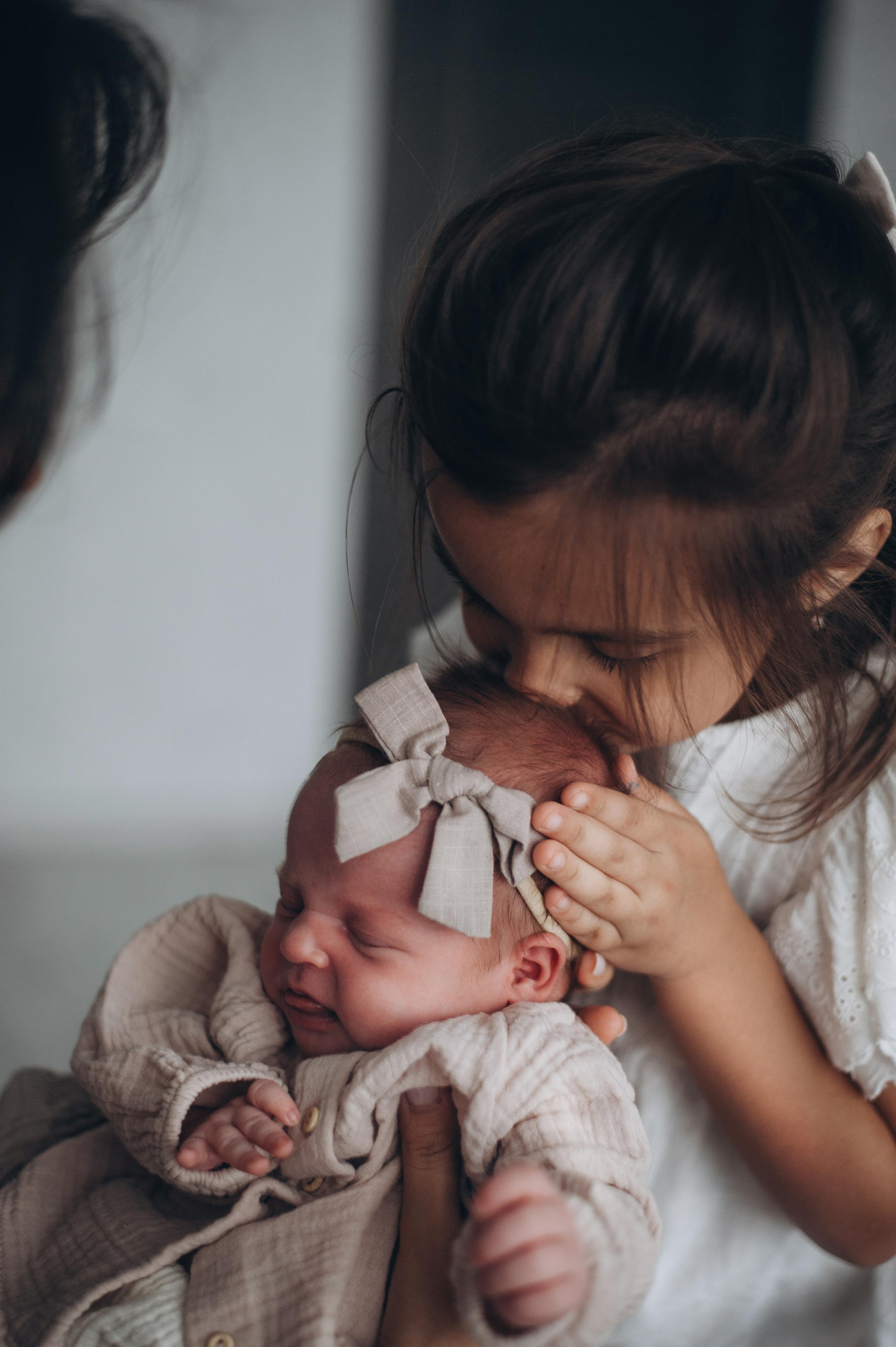 Мама и маленькие доченьки. Фотограф в Саратове Анастасия Гладина