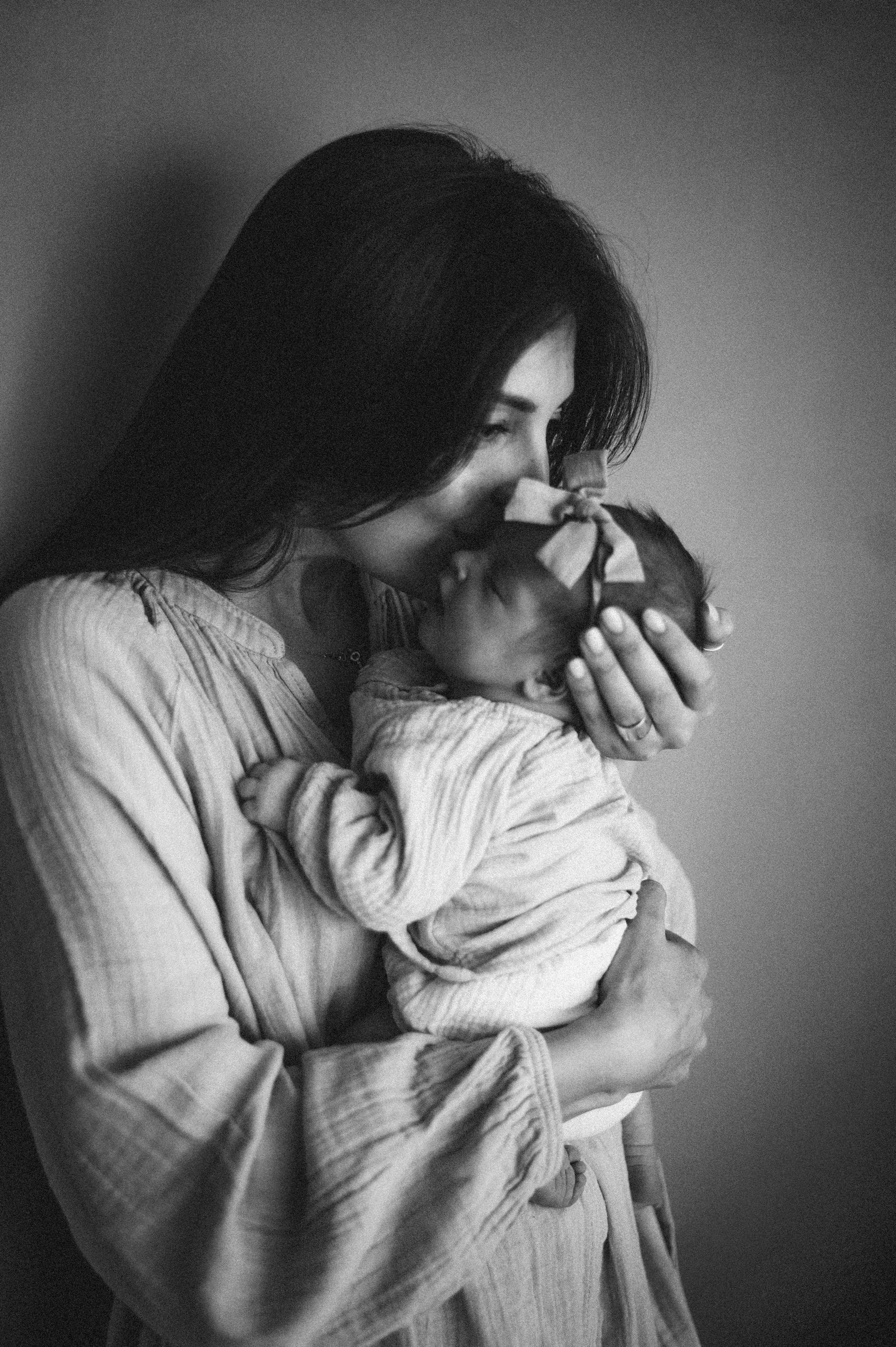 Мама и маленькие доченьки. Фотограф в Саратове Анастасия Гладина