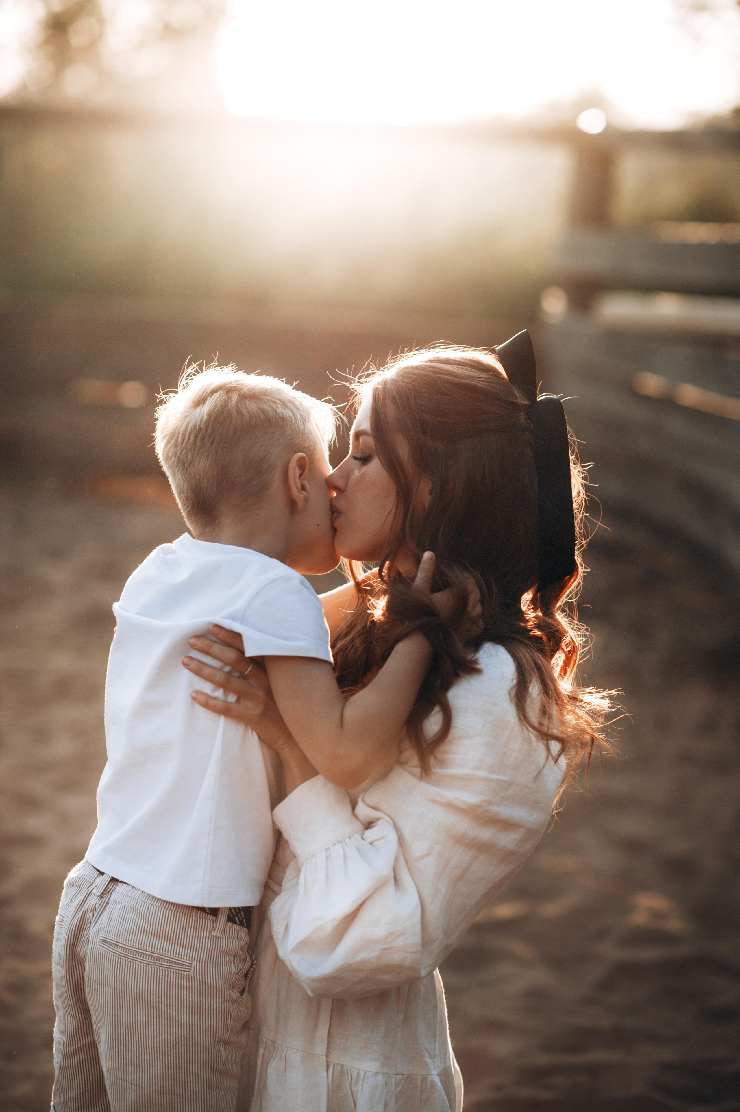 Даша и сынок Даня. Фотограф в Саратове Анастасия Гладина