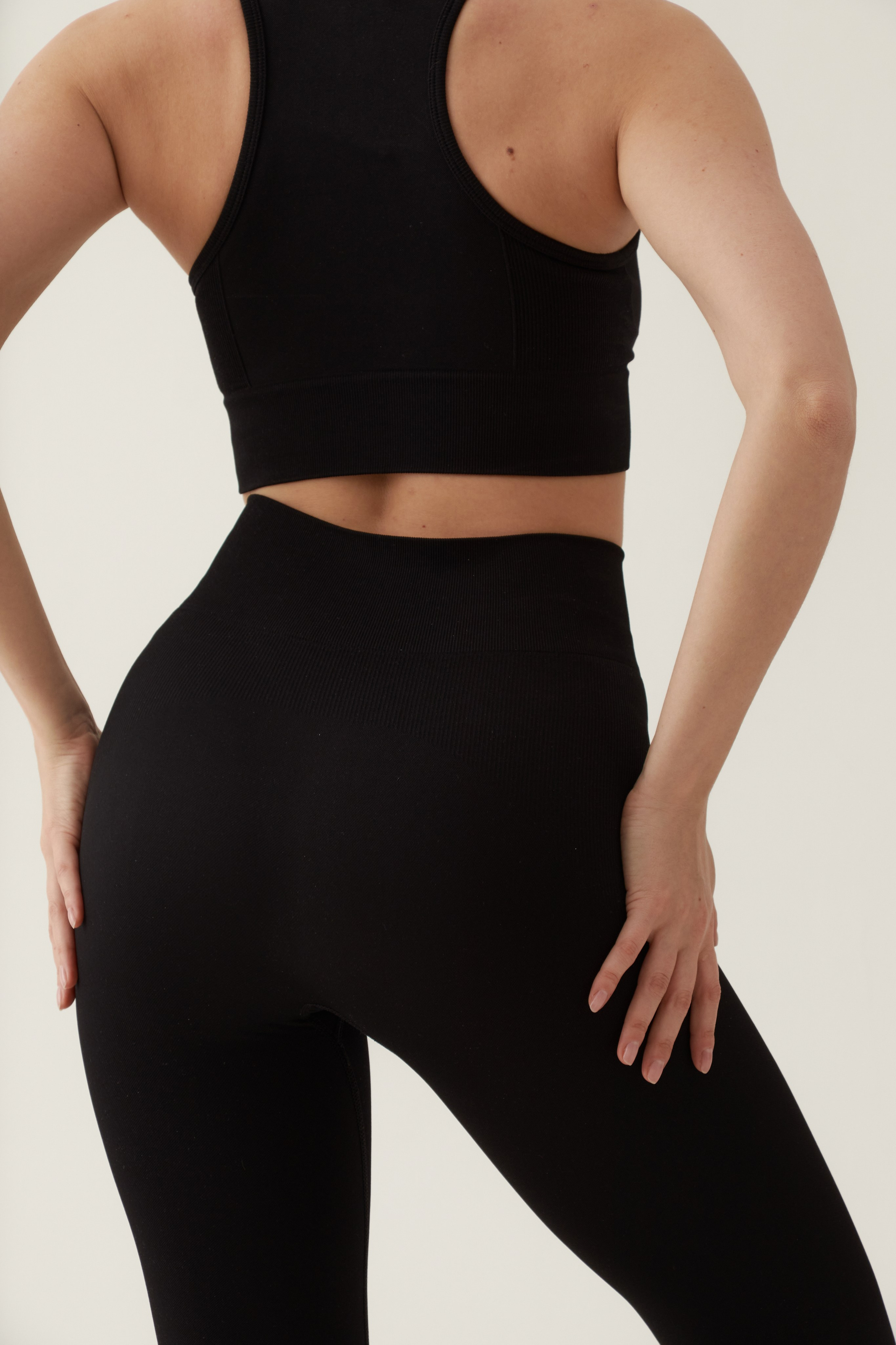 Екатерина К. Фото и видео продакшн в Москве — съемка для брендов и маркетплейсов