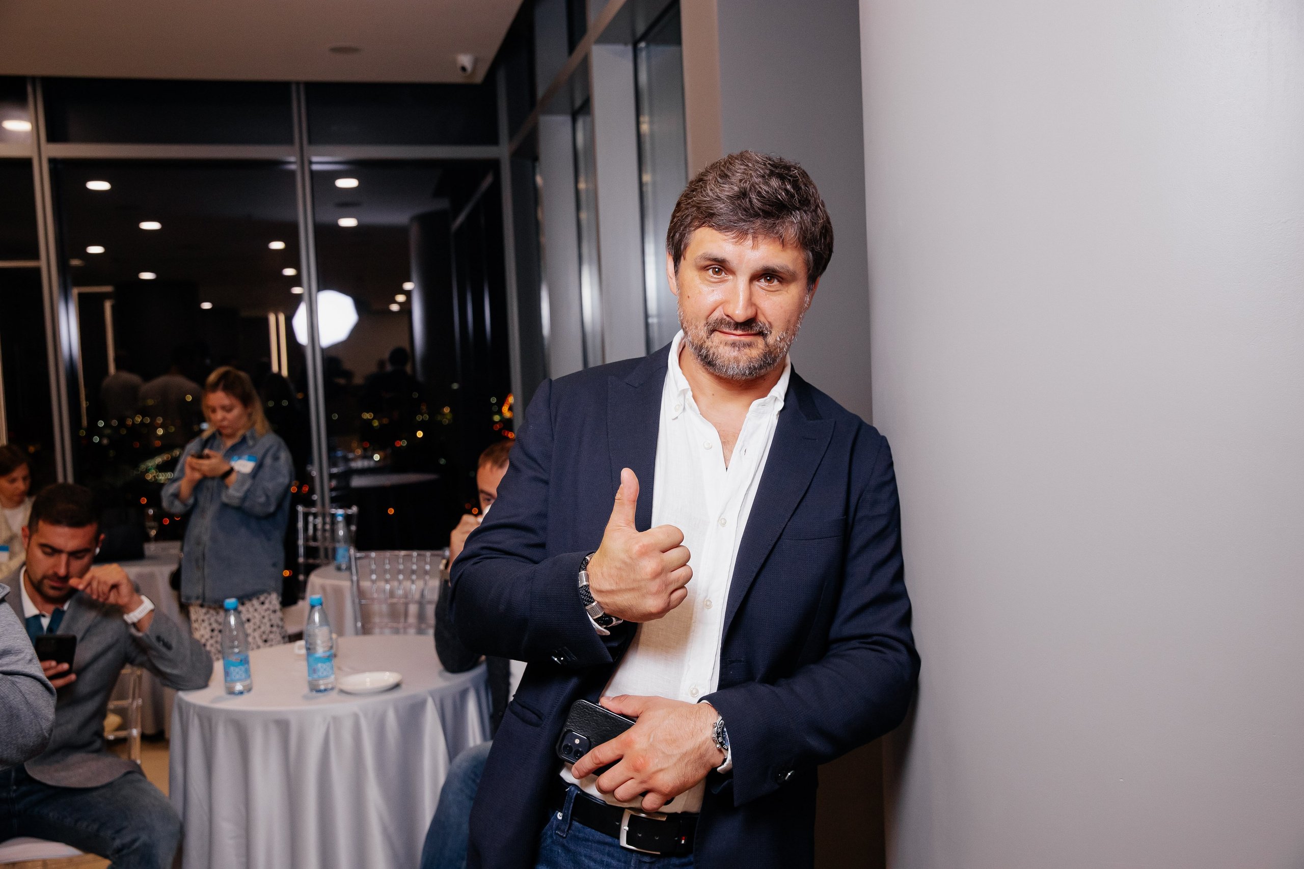 Высоцкий «Клуб строителей». Репортажный и портретный фотограф в Екатеринбурге Гизатуллин Марат