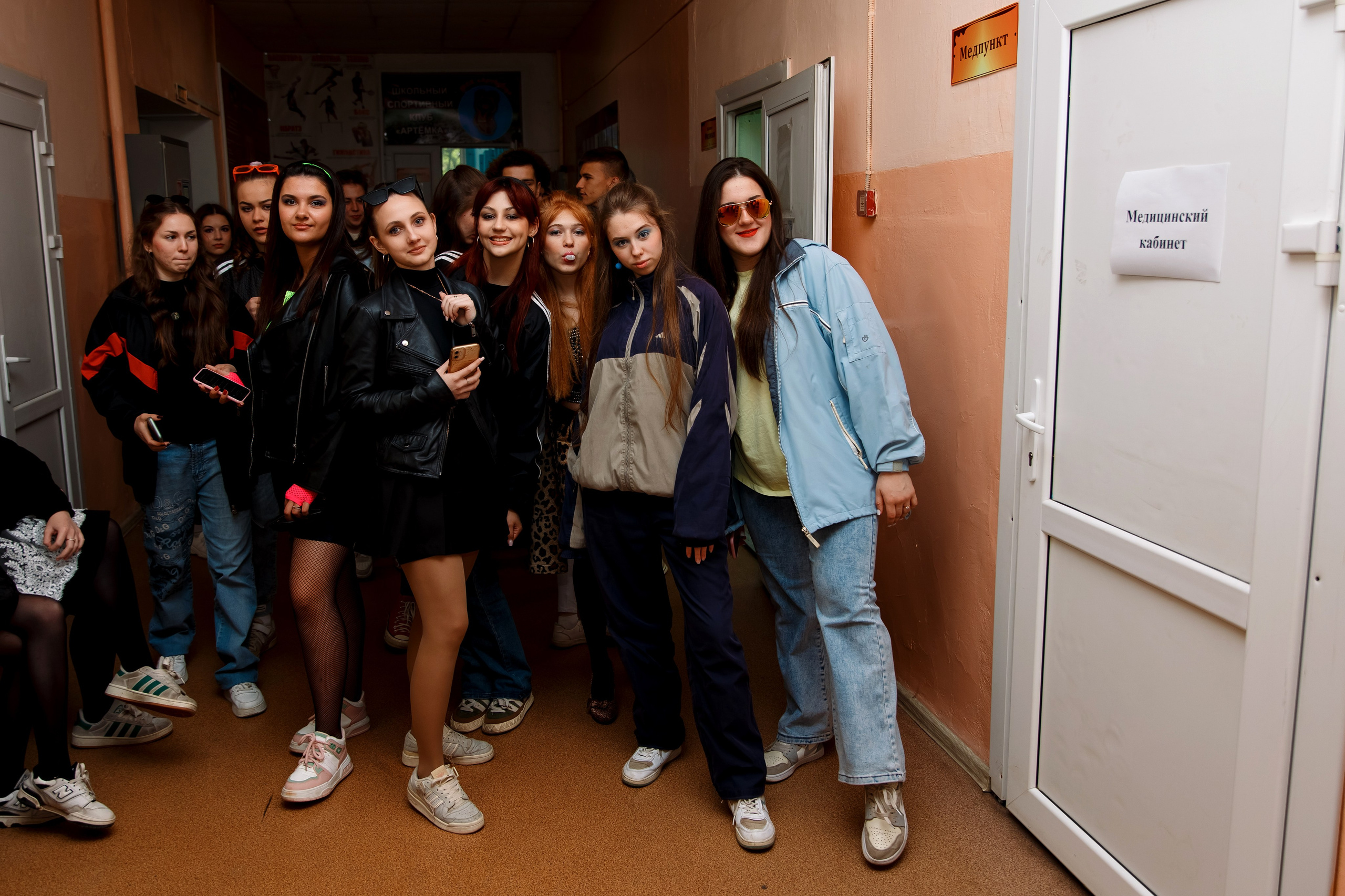 11 класс день не послушания в школе. Фотограф Любовь Корниенко, Примоский край