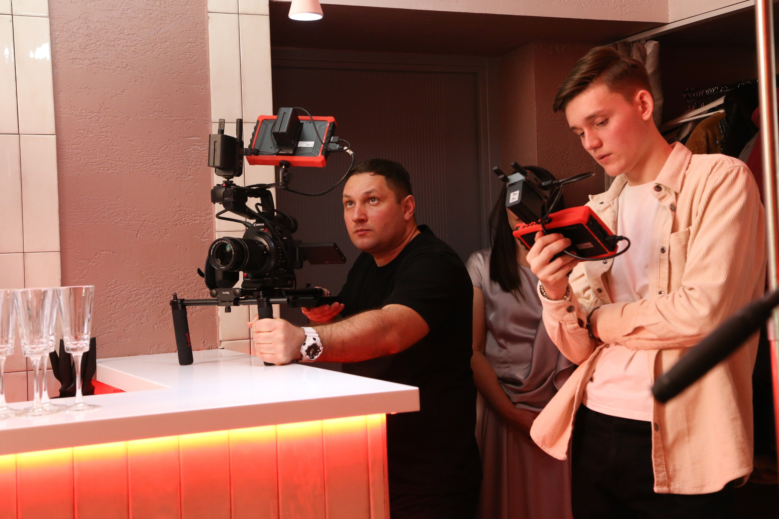 Клипы и Кино. Сергей Кошкин ВИДЕООПЕРАТОР, ОПЕРАТОР-ПОСТАНОВЩИК, ВИДЕОГРАФ