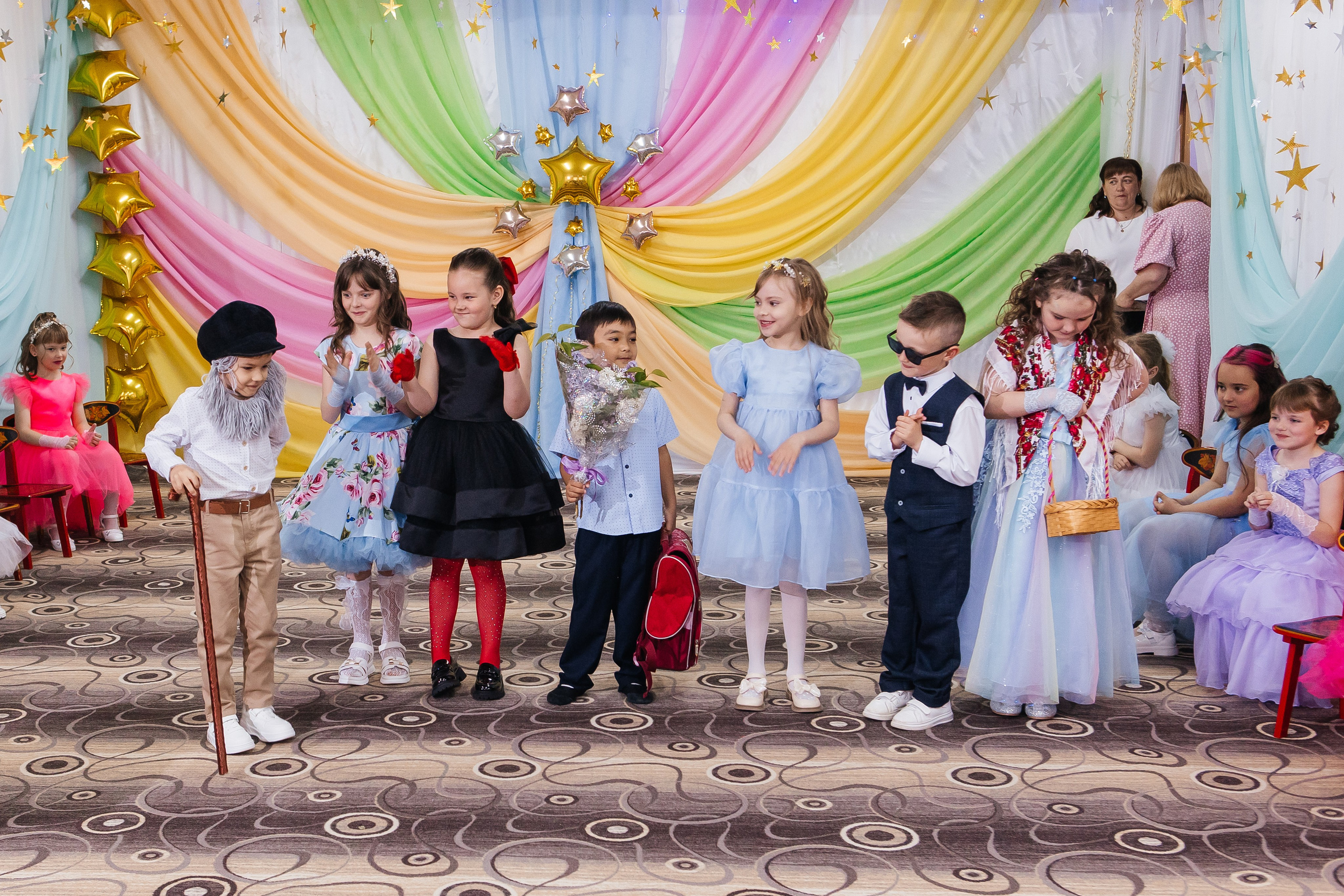 Д/с Сказка Выпускной. Свадебный, семейный фотограф. Выпускные альбомы в Коченёво / Новосибирск. Наталья Байкуш