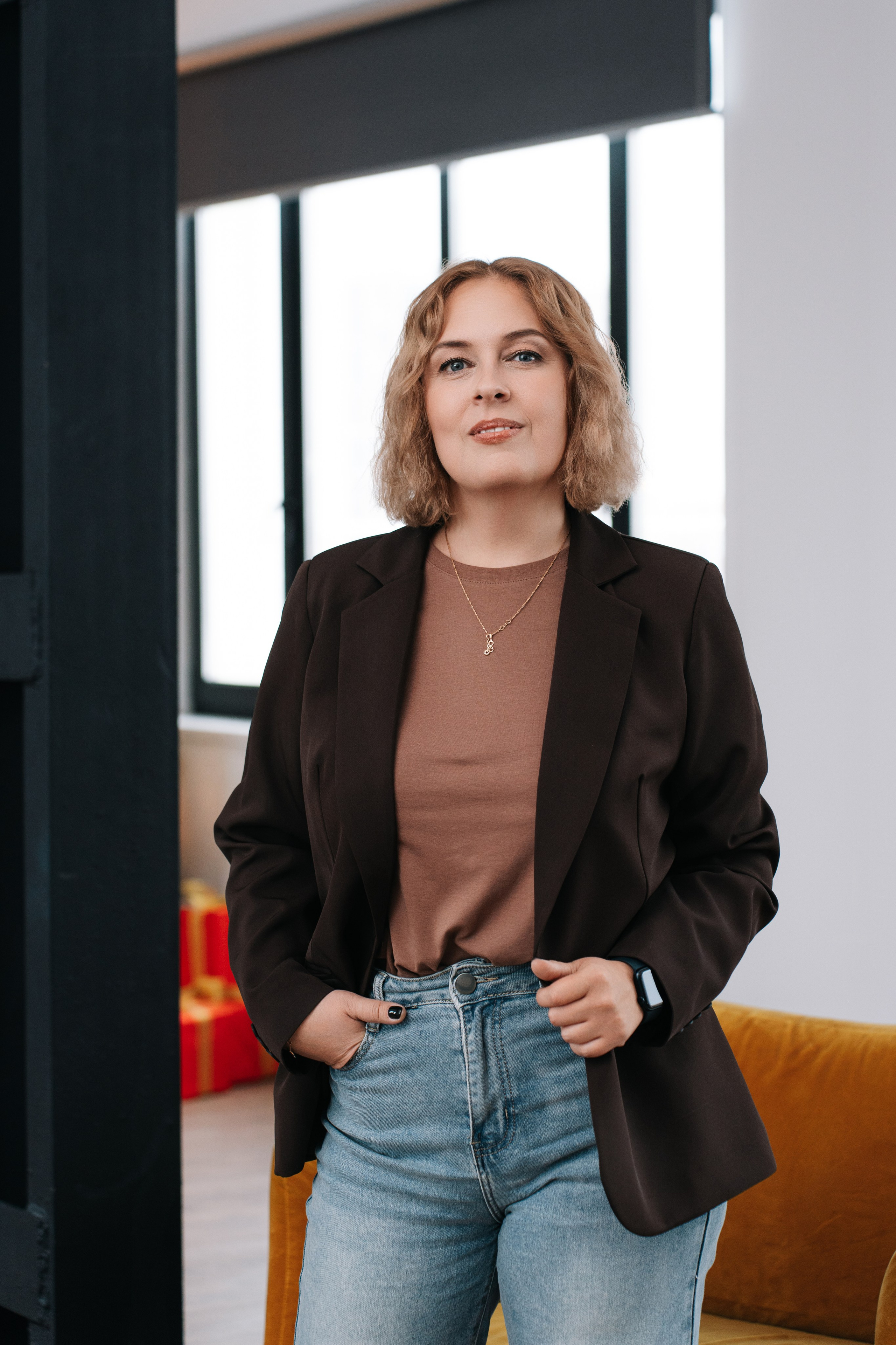 Бизнес фотосессия для сотрудников в фотостудии