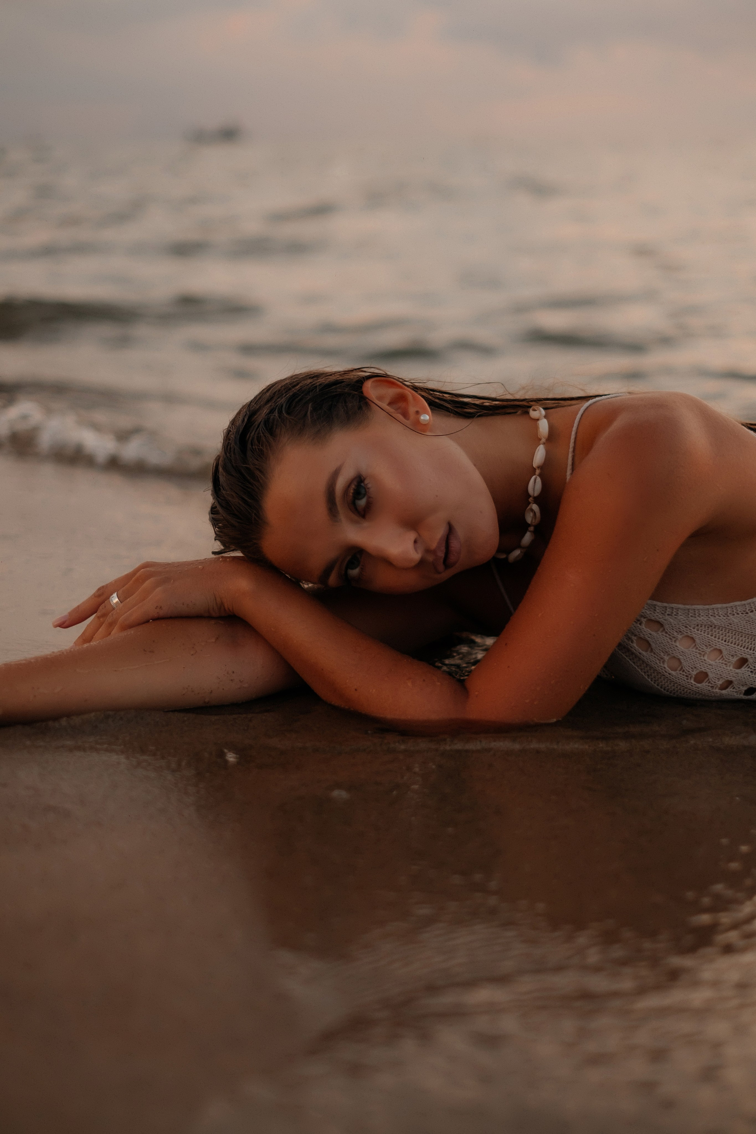 Рита на берегу. Фотограф в Новосибирске Диана Ильиных