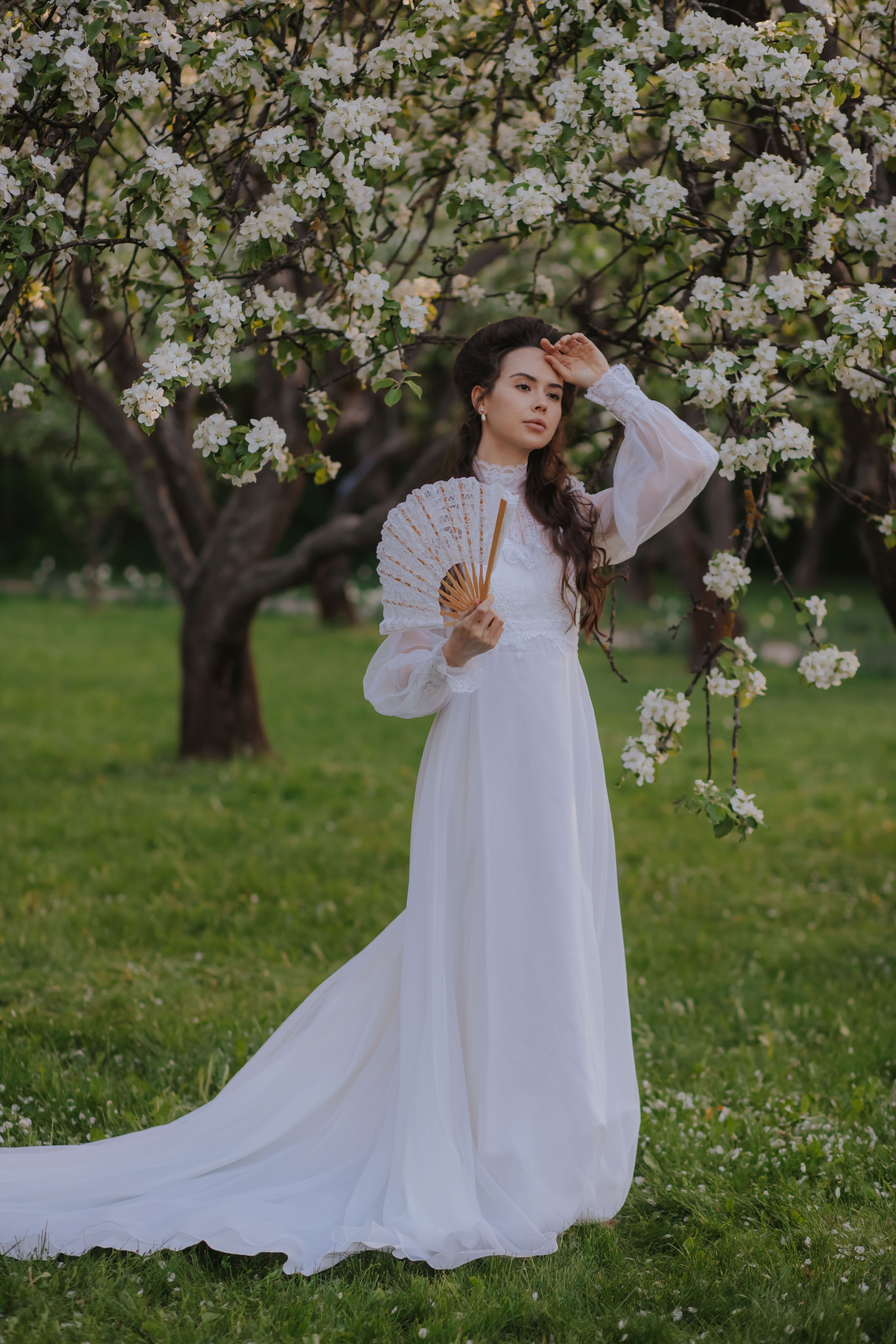 Яблоневый сад. Художественная винтажная фотография