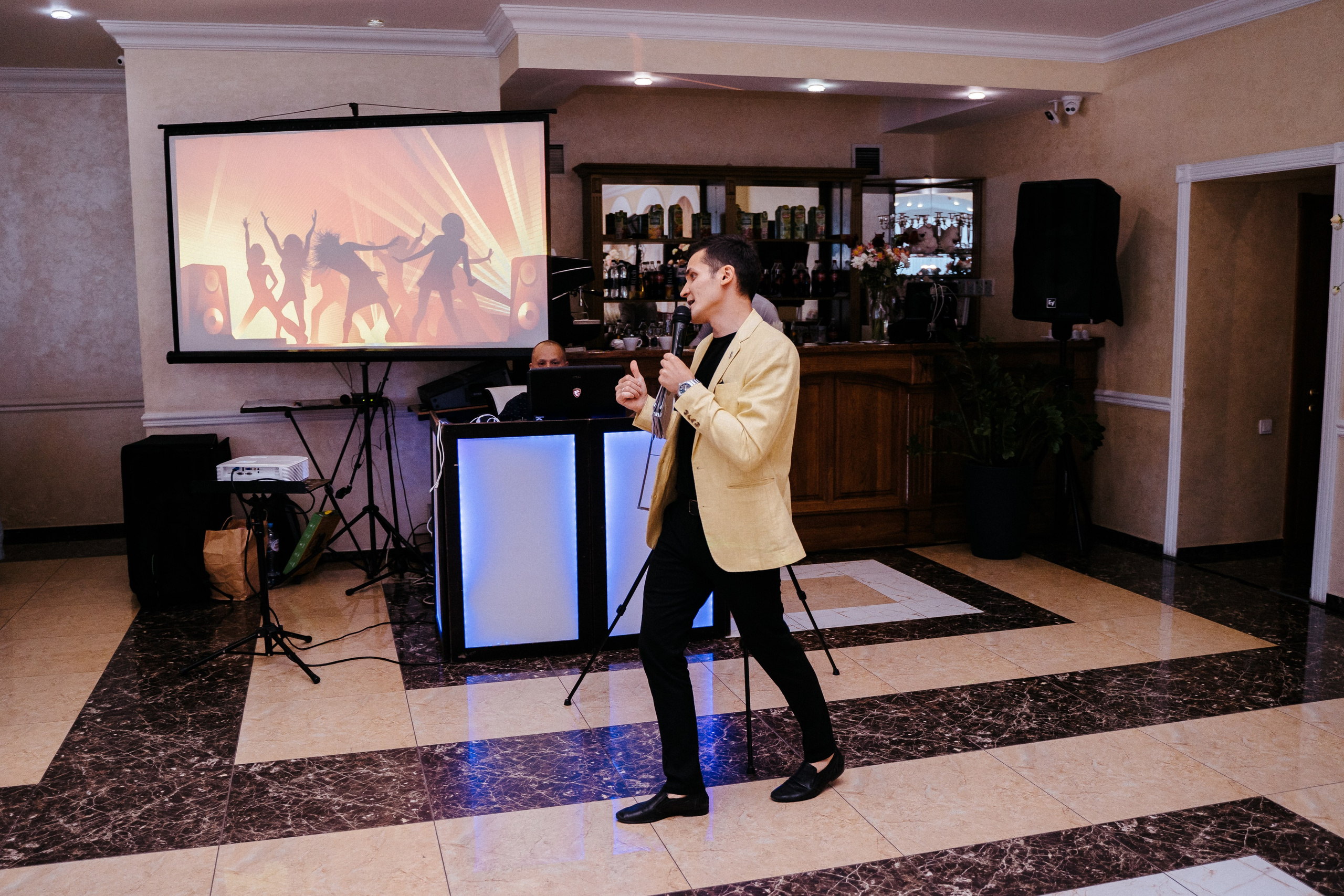 Yes Holding. Свадебный фотограф в Симферополе