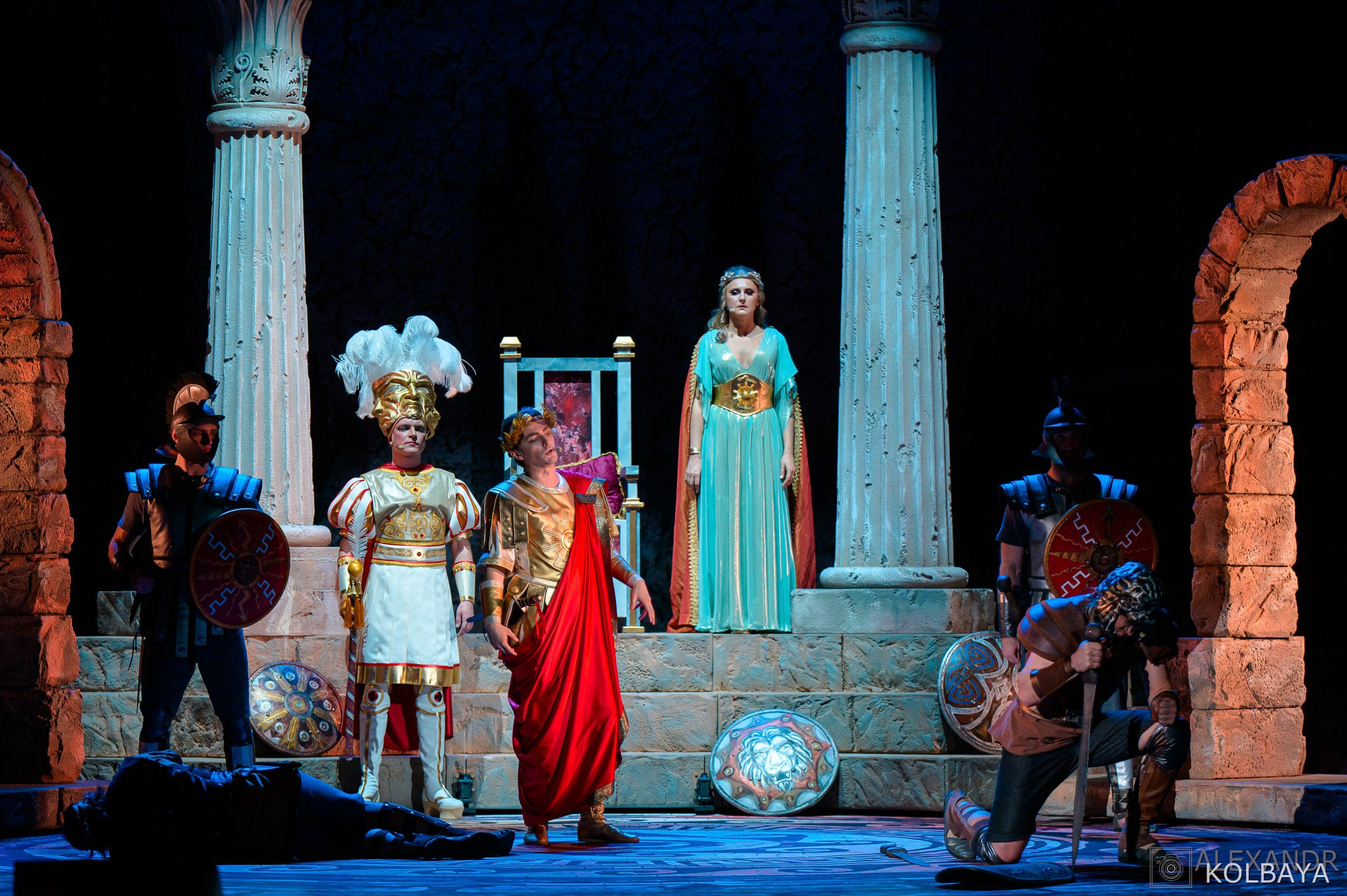 Фоторепортаж со спектакля Гладиатор в Театре Терезы Дуровой. Концертный и театральный репортажный фотограф в Москве Александр Колбая