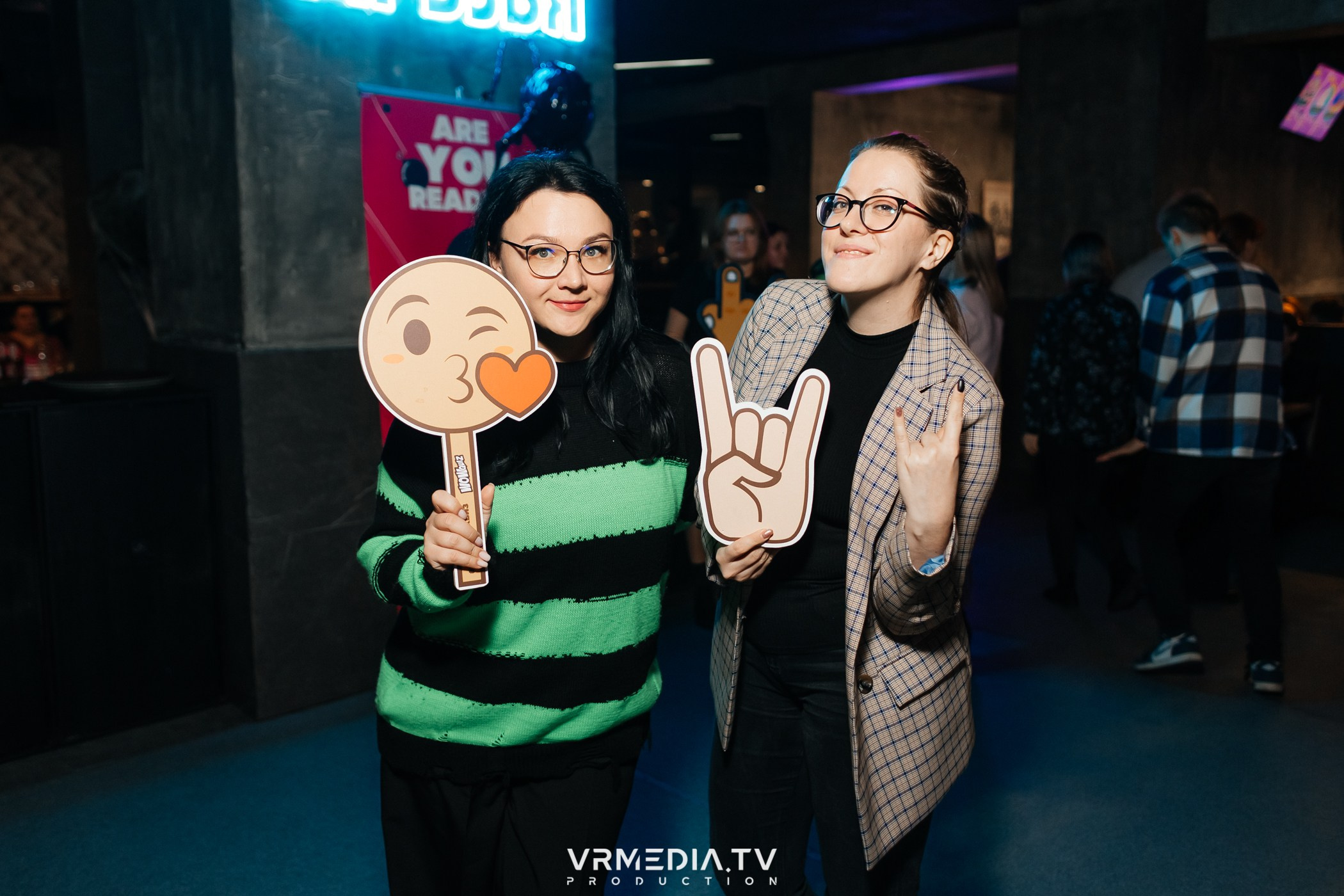 WoW QuiZ в баре «Друзья»