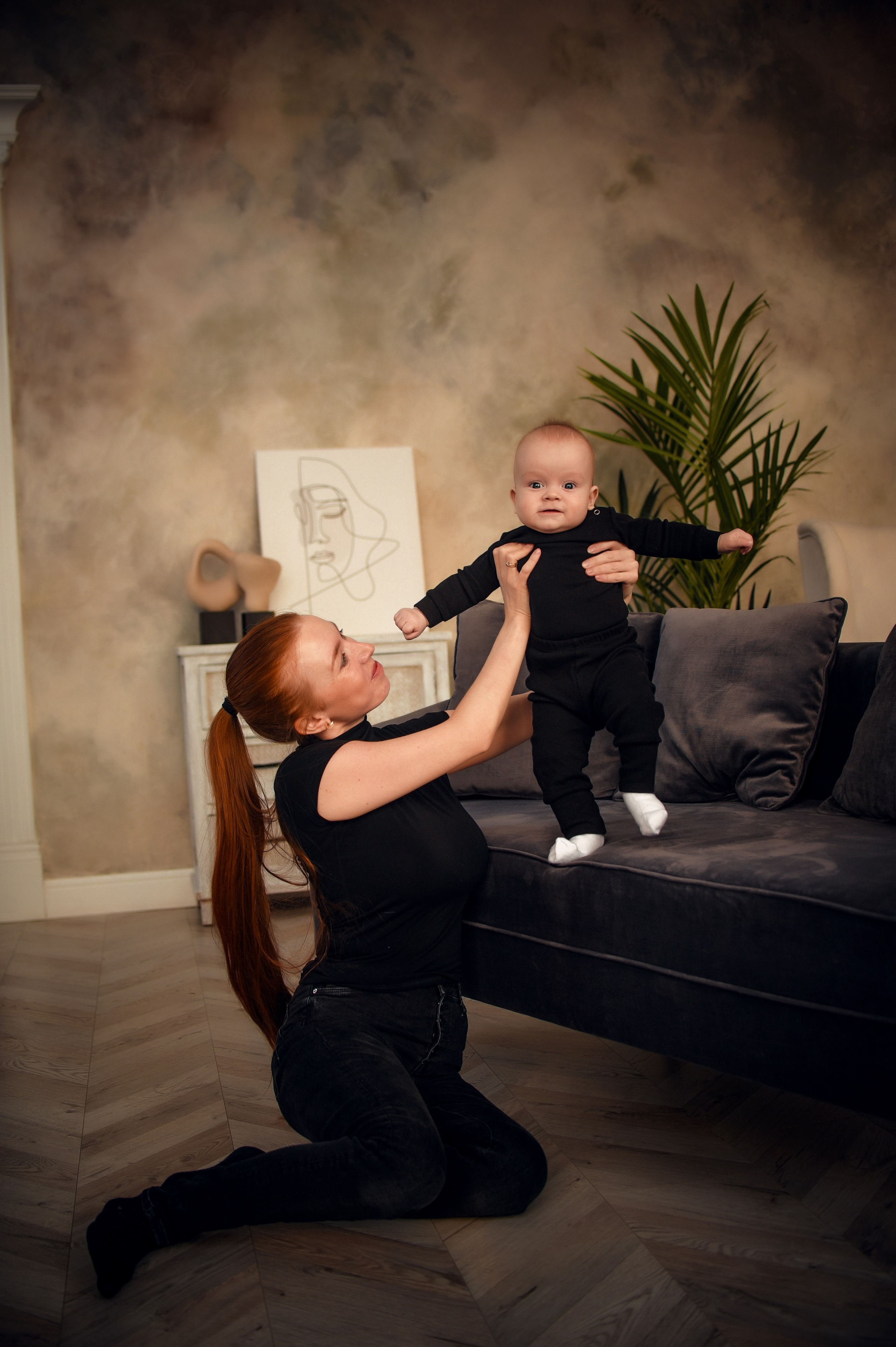 Семейная студийная фотосессия 3. Свадебный, семейный, детский, контент фотограф в Омске Максим Ильин