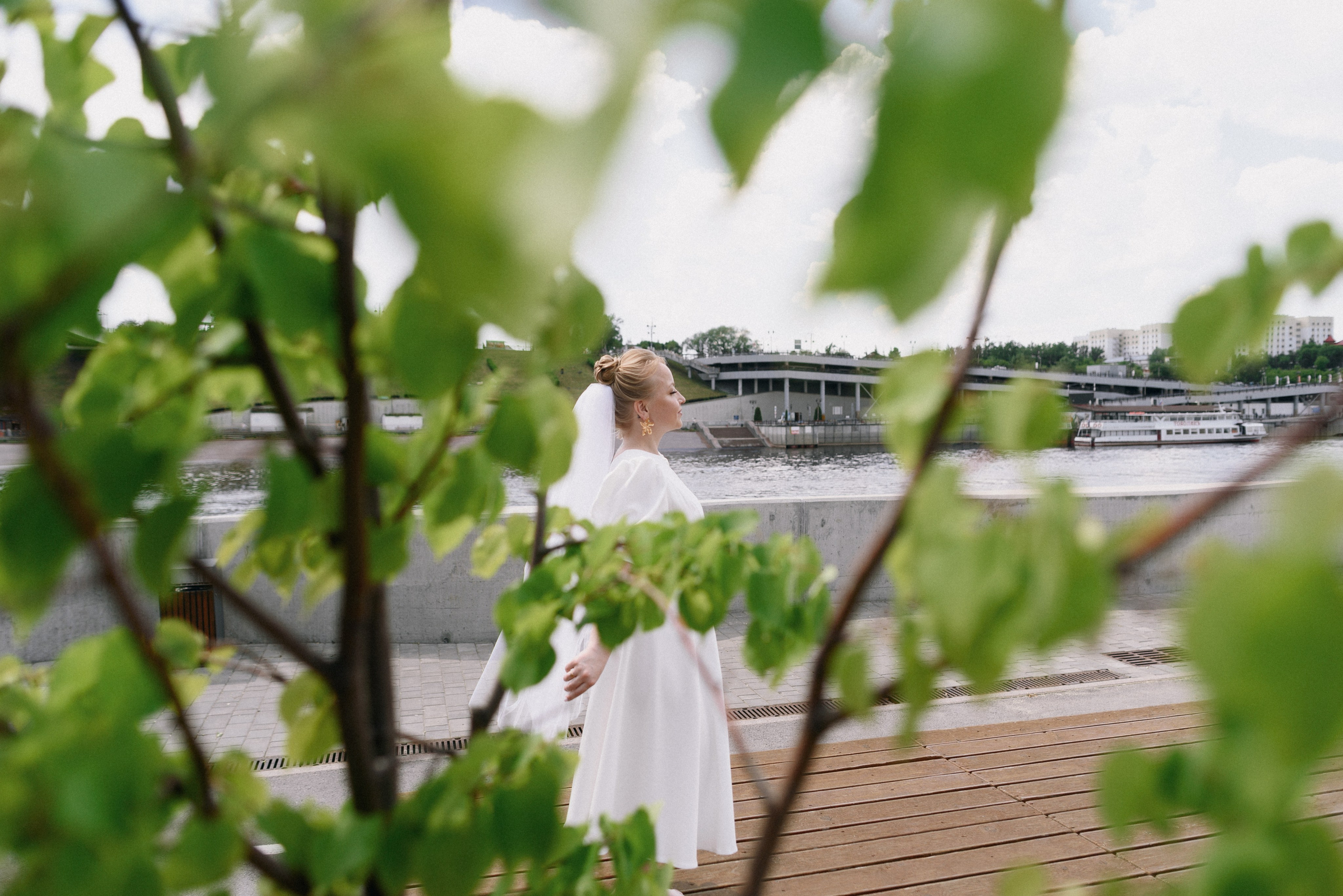 Свадебная фотосессия тюмень мост влюбленных. Фотограф Дарья Мустафина, Тюмень