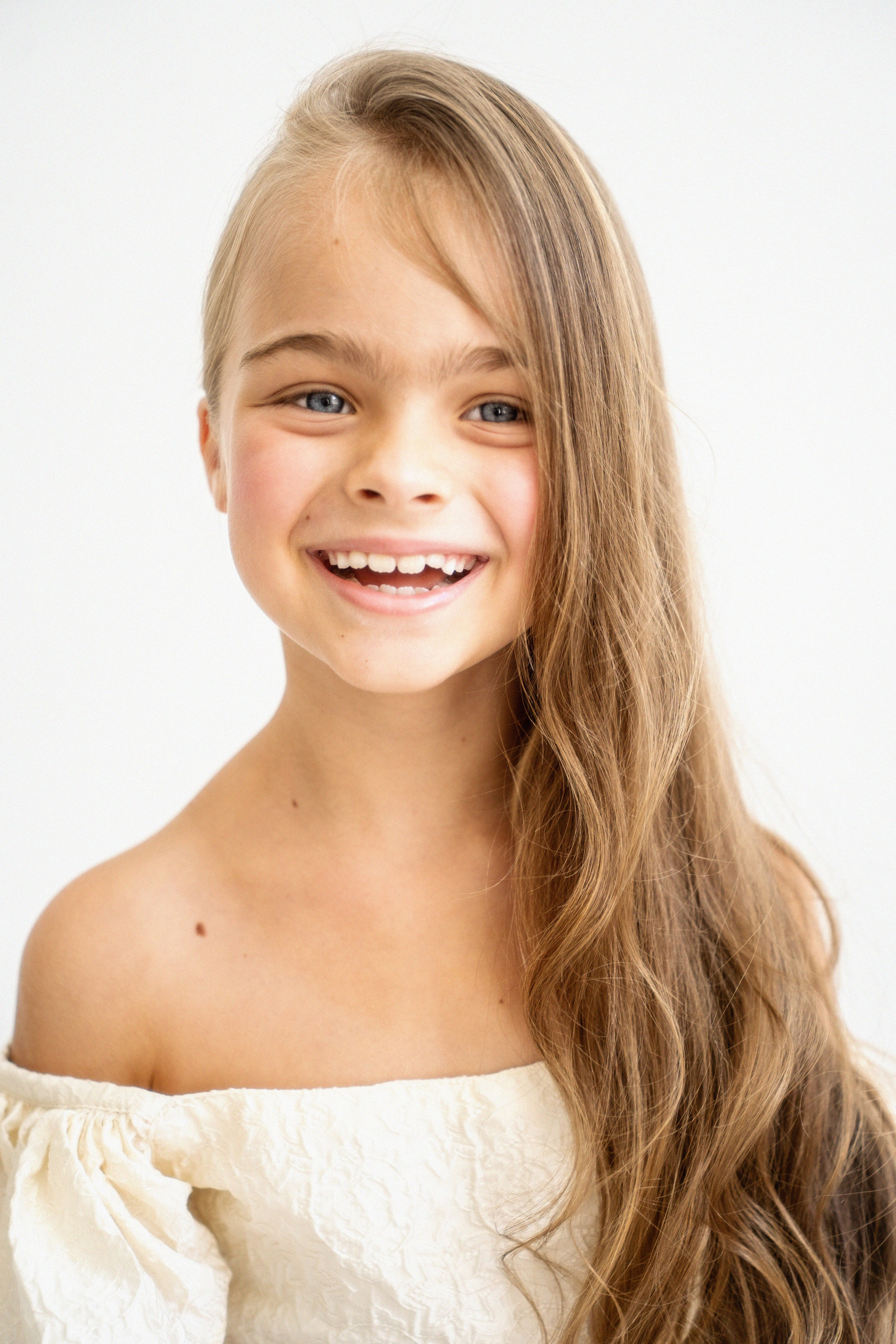 MILANA. Модельная студия MIA Models