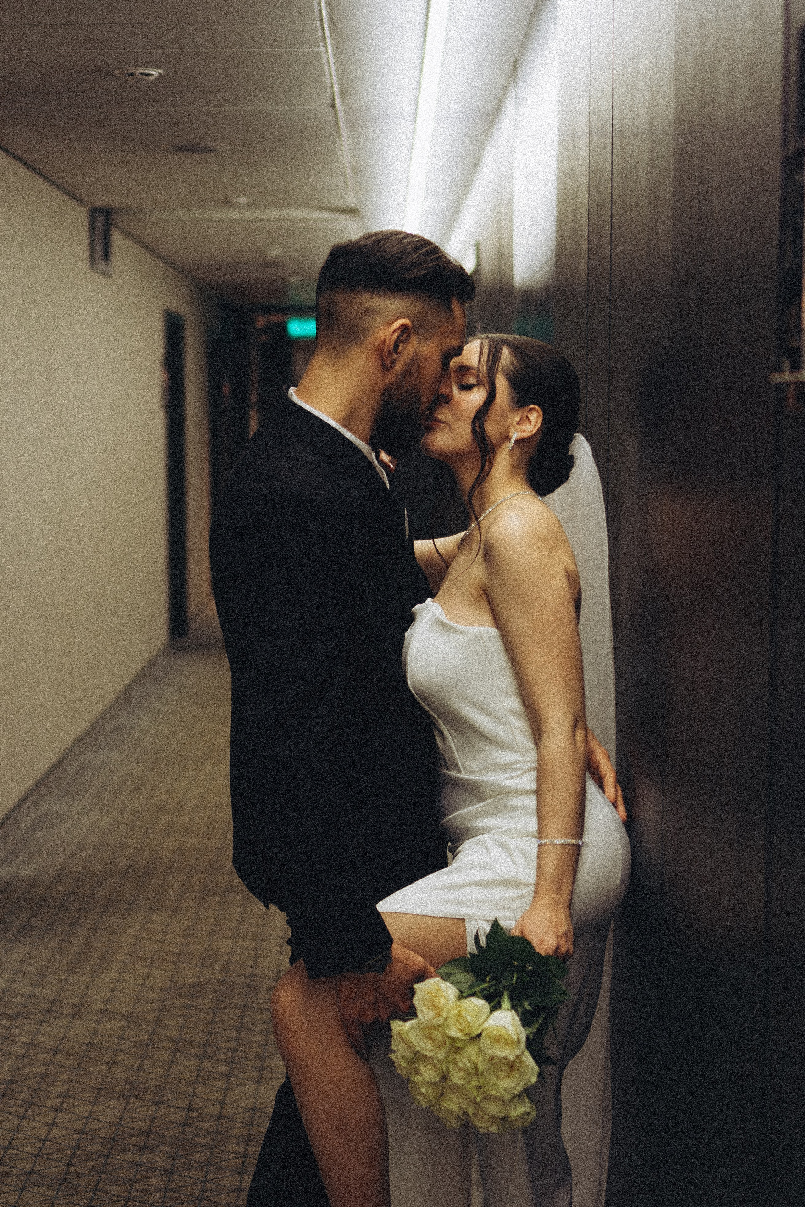 СВАДЕБНАЯ СЬЕМКА СБОРОВ ЖЕНИХА И НЕВЕСТЫ В ОТЕЛЕ И ТАКЖЕ ФОТОСЕССИИЯ В ОТЕЛЕЕ МЕГАПОЛИС БРЯНСК. Профессиональный фотограф, Санкт-Петербург — Виктория Богомолова