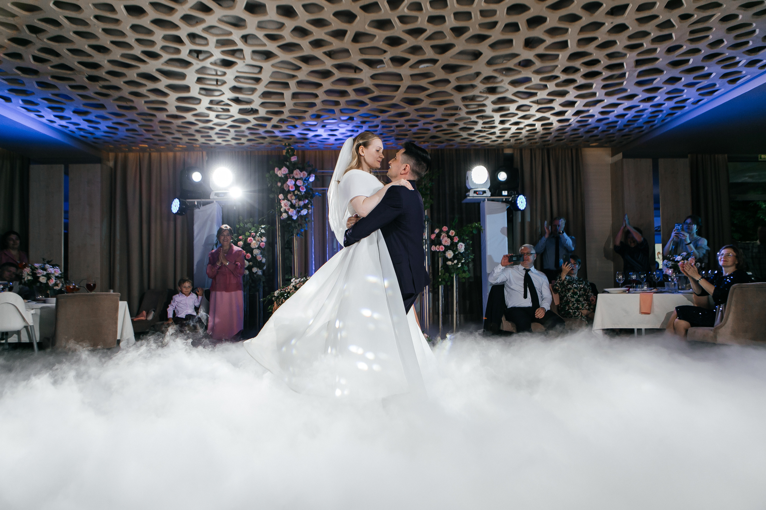 Свадебный фотограф Нижний Новгород. Свадебный и контент фотограф в Нижнем Новгороде Владимир Пресняков