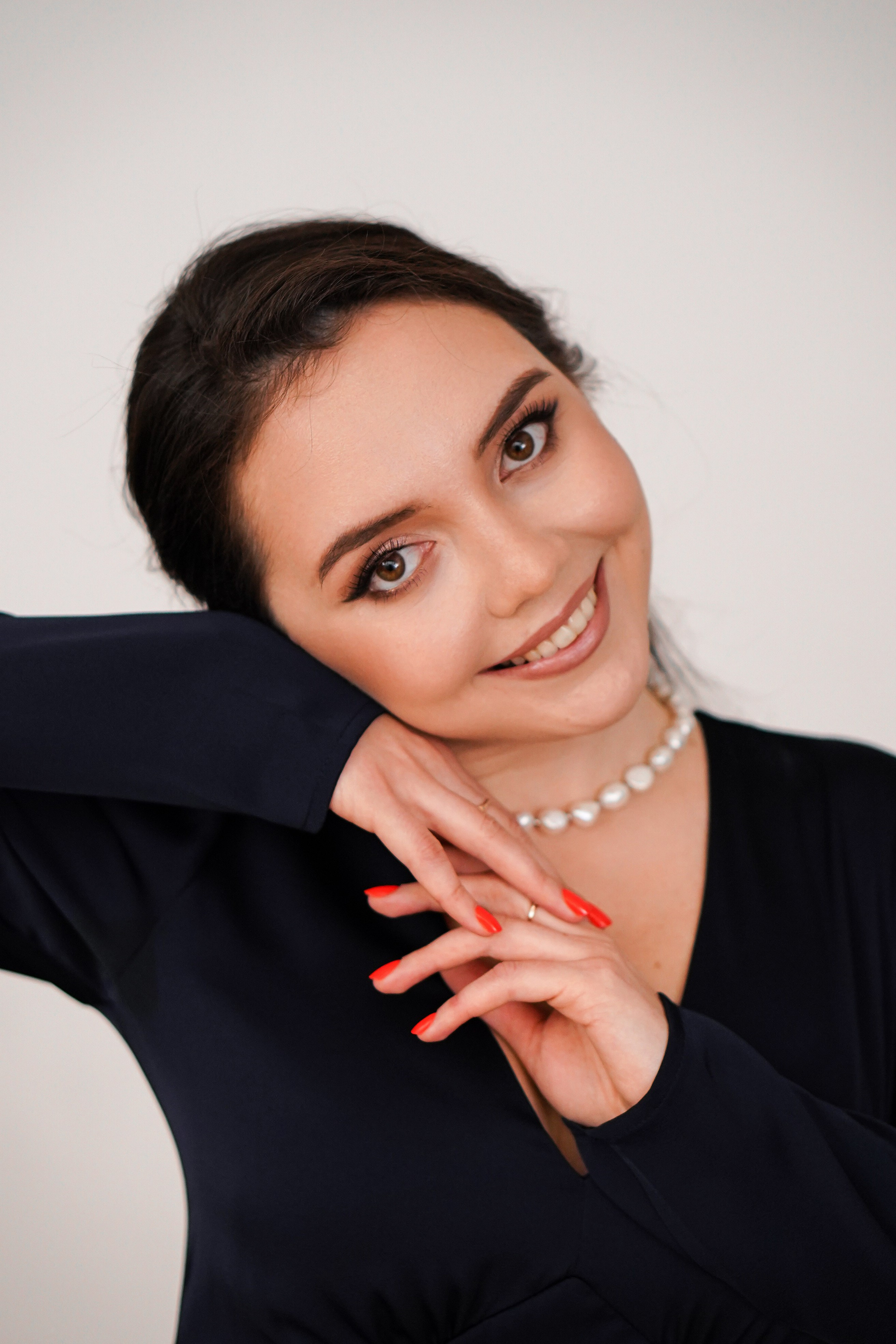 Контент съемка для эксперта по недвижимости Ксении. Контент фотограф Санкт-Петербург Богодухова Лариса