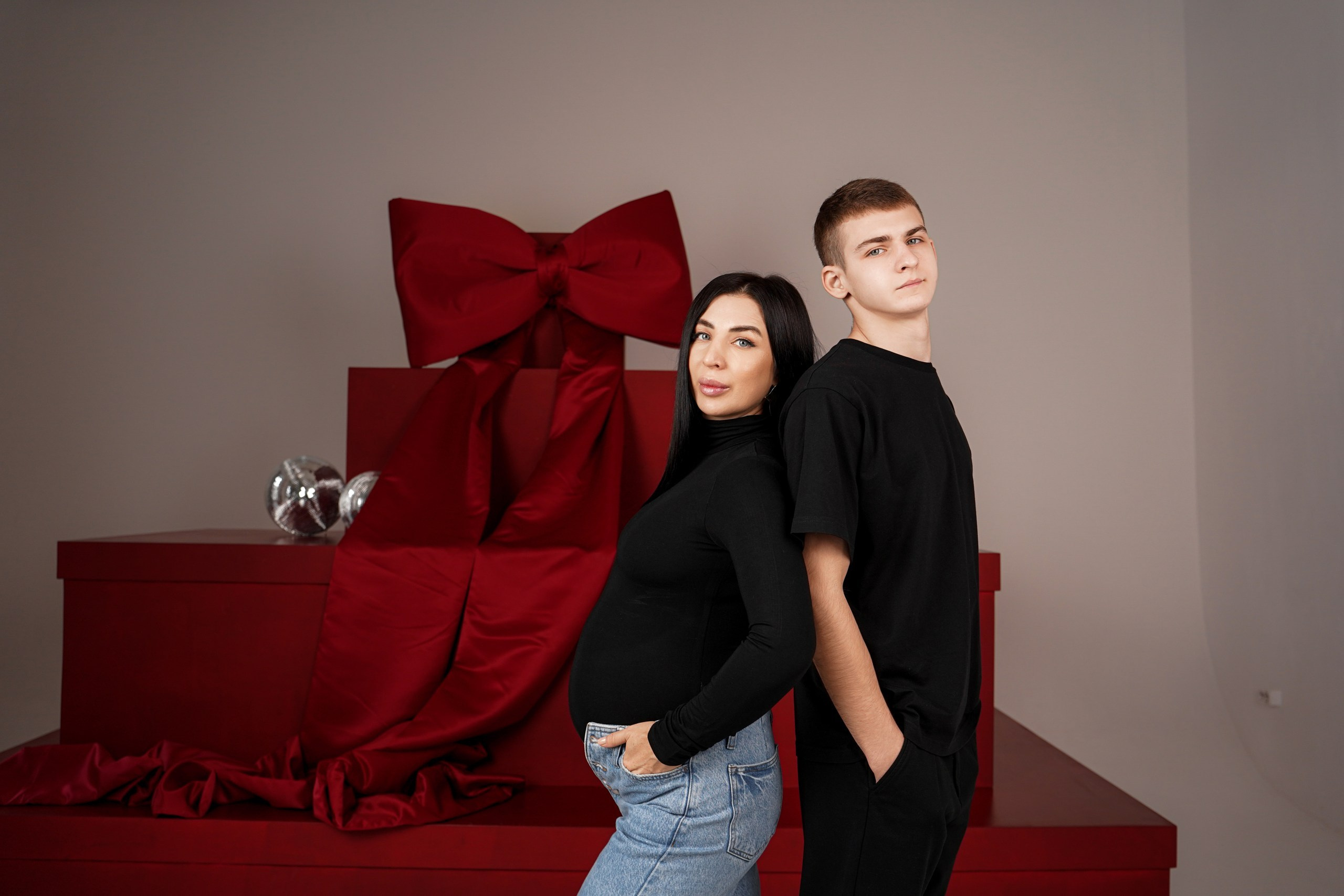 Семейная фотосессия беременности в Ростове-на-Дону. Фотограф Алёна Чёботова. Свадебный фотограф в Ростове-на-Дону. Таинство Крещения и Венчания, семейные фотосессии. Алёна Чёботова