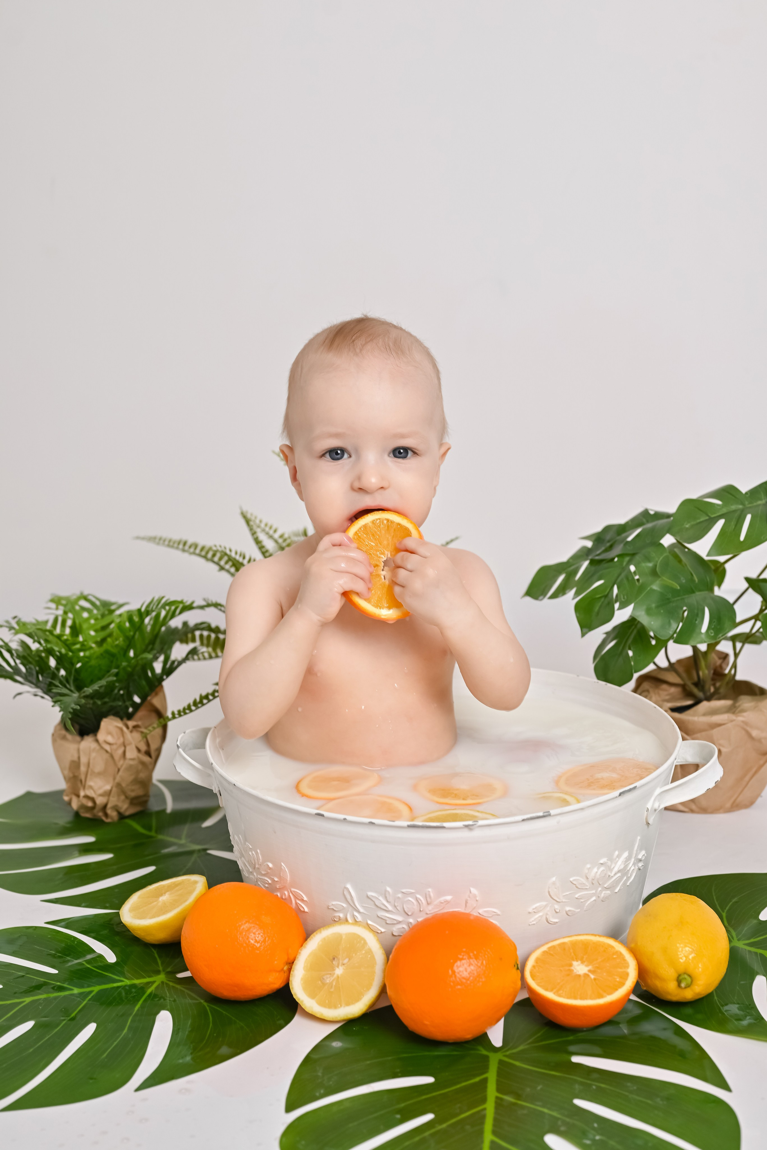 Паше 1 годик. Фотограф новорожденных в Норильске Виктория Шагалиева