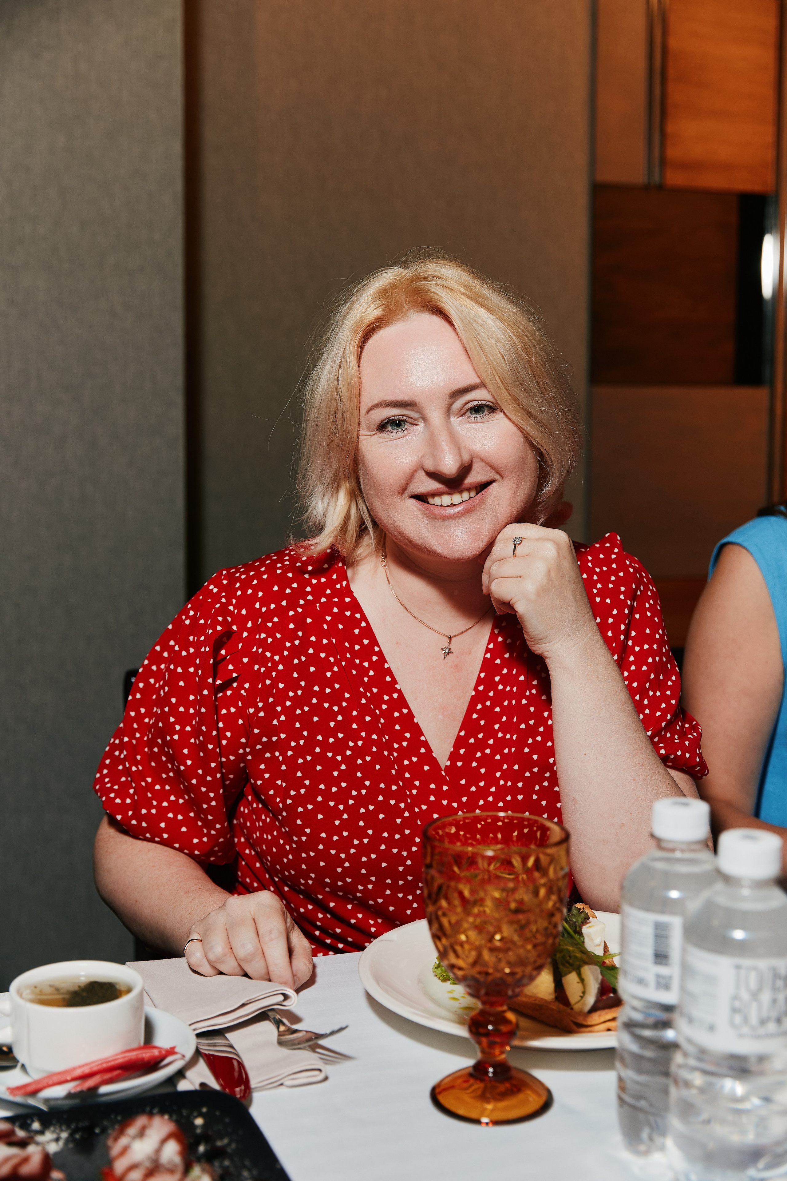 Бизнес завтрак в Golden Tulip 24.07. Свадебный репортажный фотограф краснодар максим дремов дрёмов фотосессия студия цена