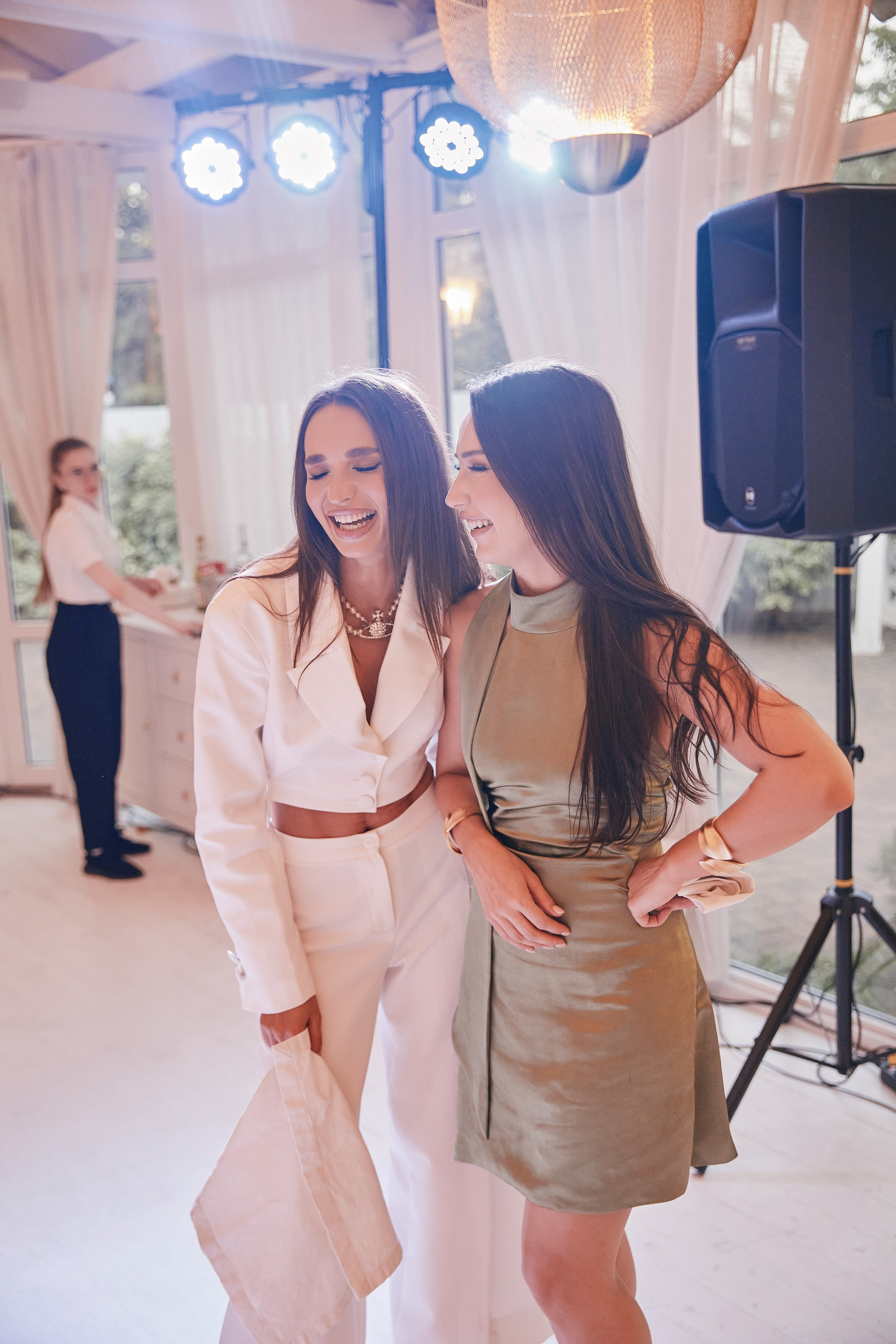 Праздник в ресторане FAMILIA 11.07. Свадебный репортажный фотограф краснодар максим дремов дрёмов фотосессия студия цена