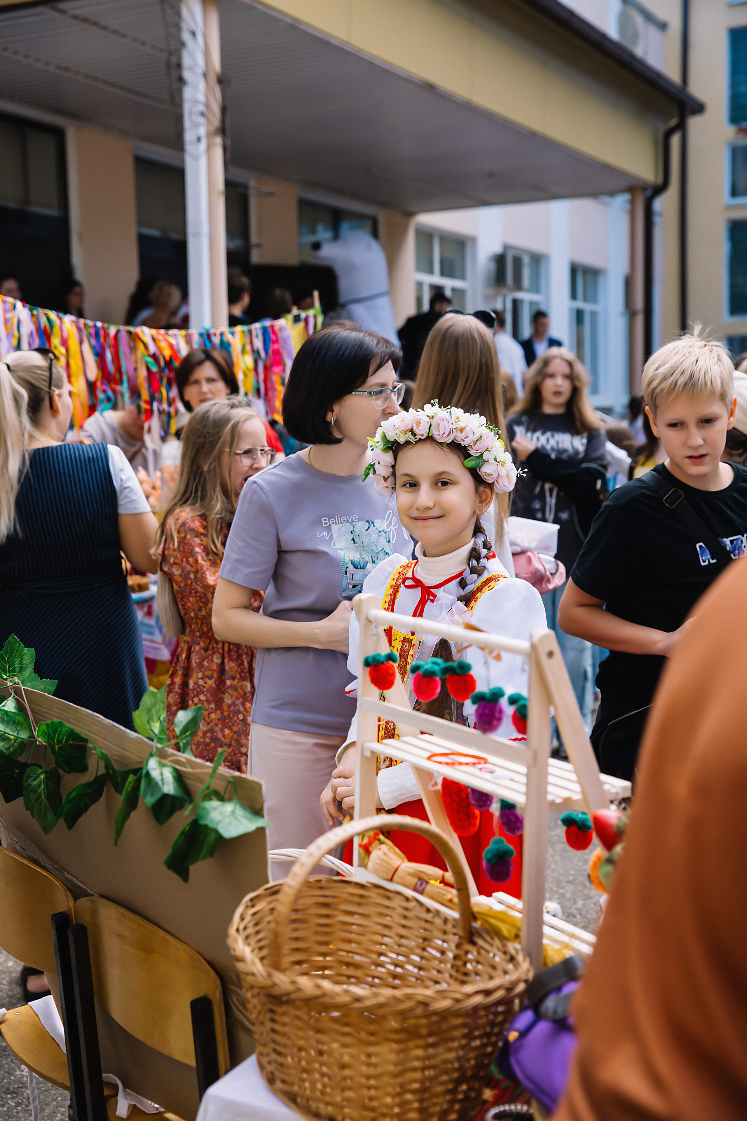 Школьная ярмарка Лицей№ 4. Фотограф и Видеограф в Краснодаре Юлия Солодченко