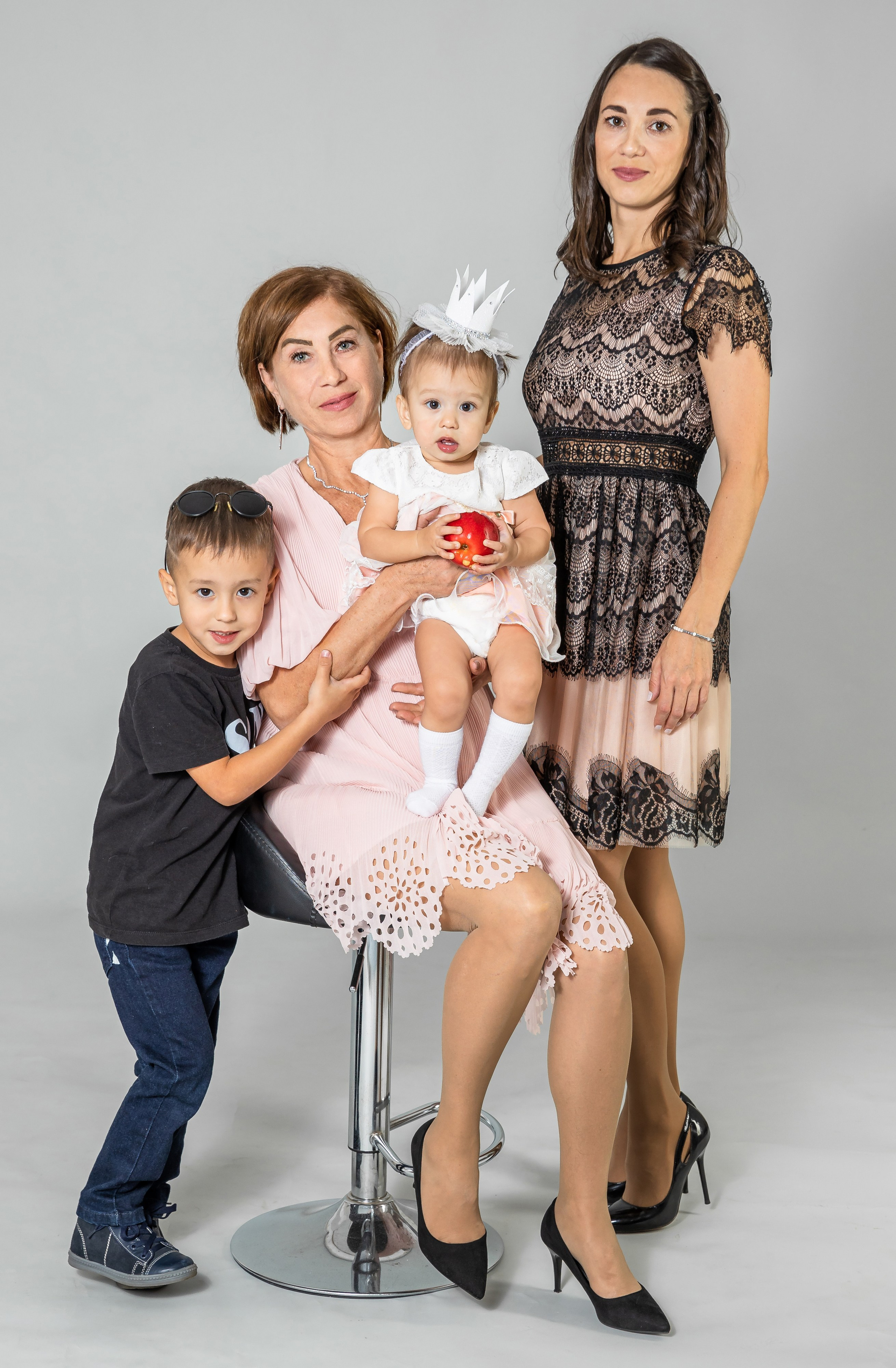 Детский семейный фотограф в г. Находка Ольга Коваленко, фотостудия Memories