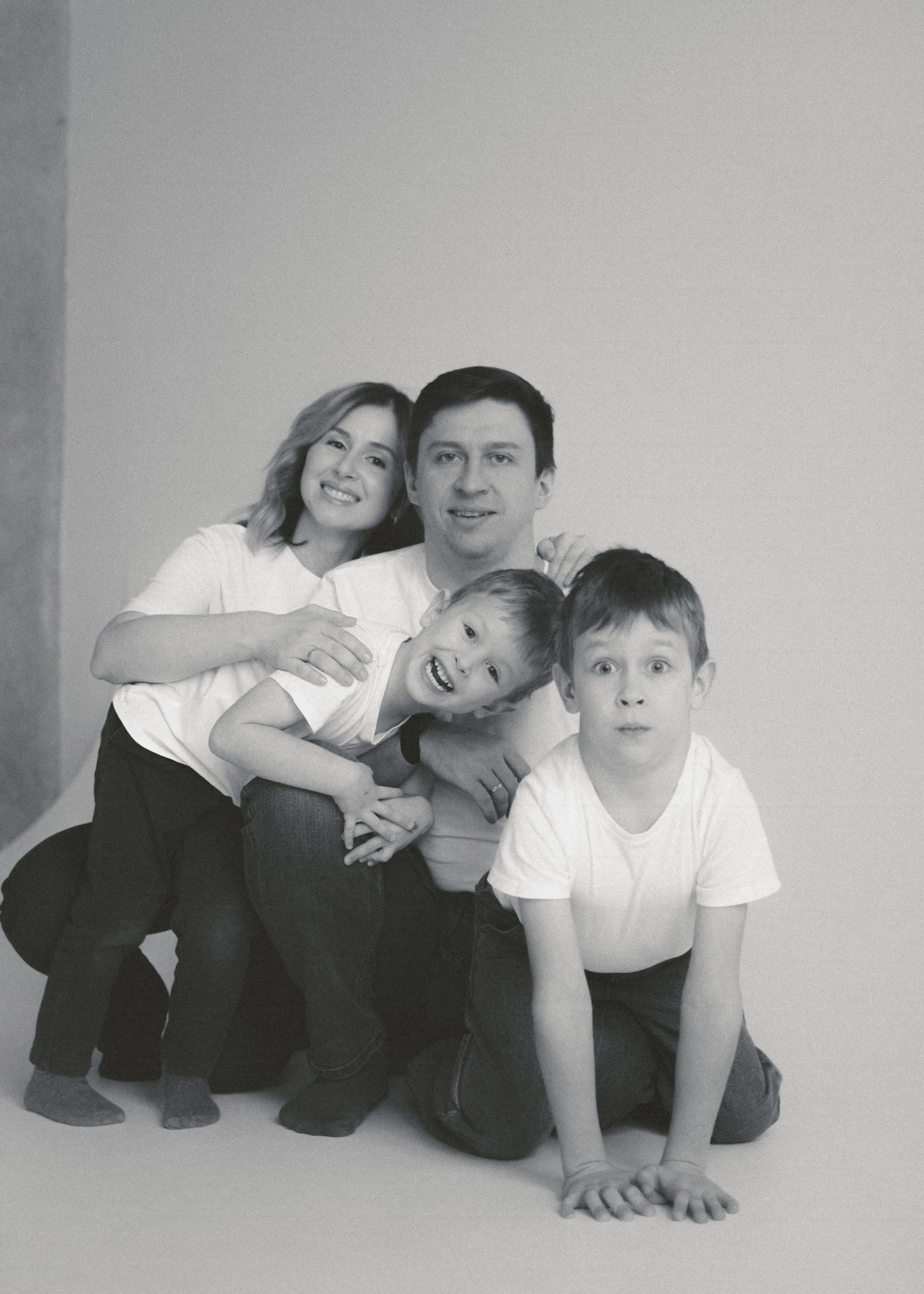 Дима, Катя и Миша с Сашей. Александра Крашевская. Портретный фотограф в Москве и Санкт-Петербурге