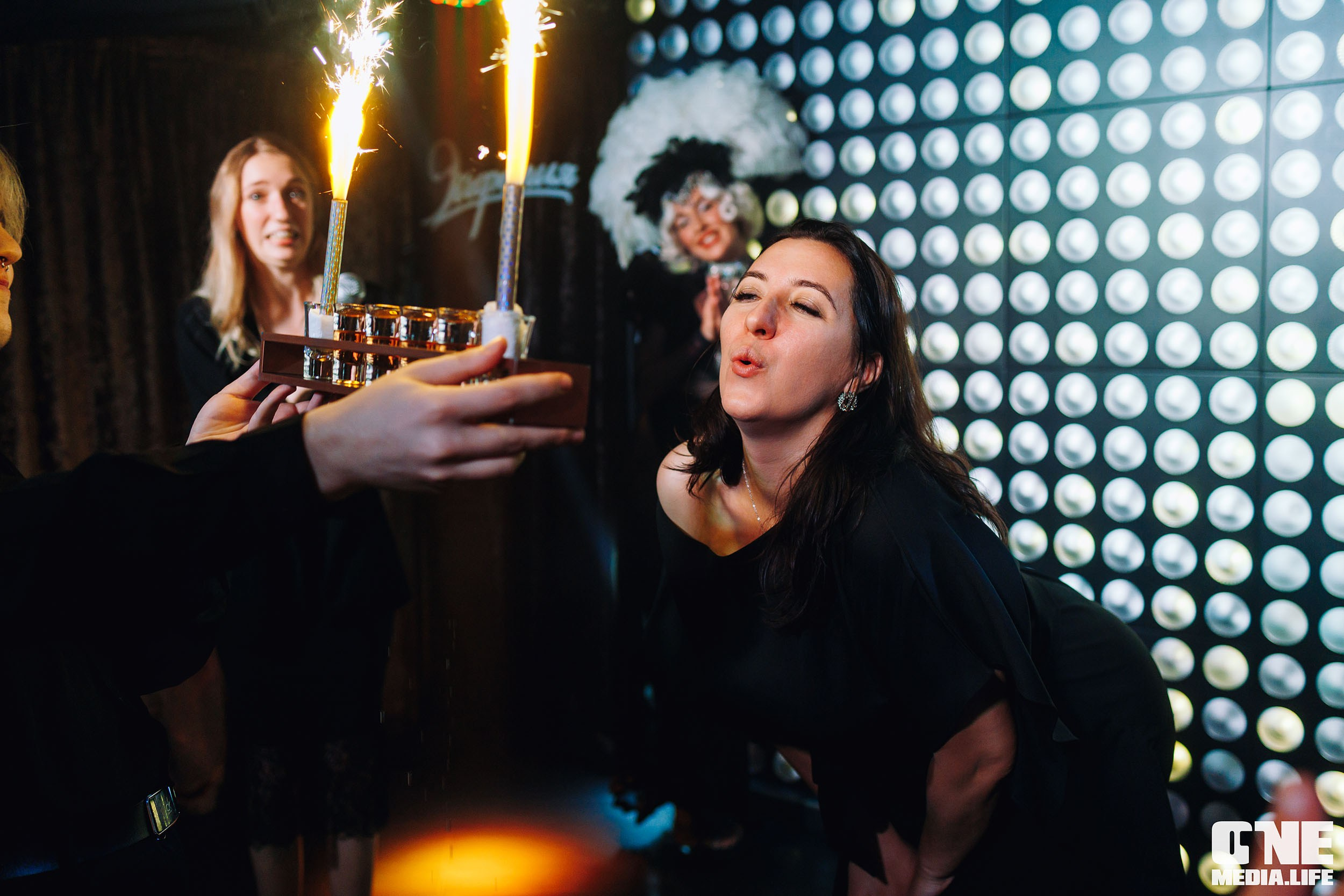 Фоторепортаж из караоке-клуба Эйфория. One Media Life: фоторепортажи, фотоотчеты с мероприятий и заведений
