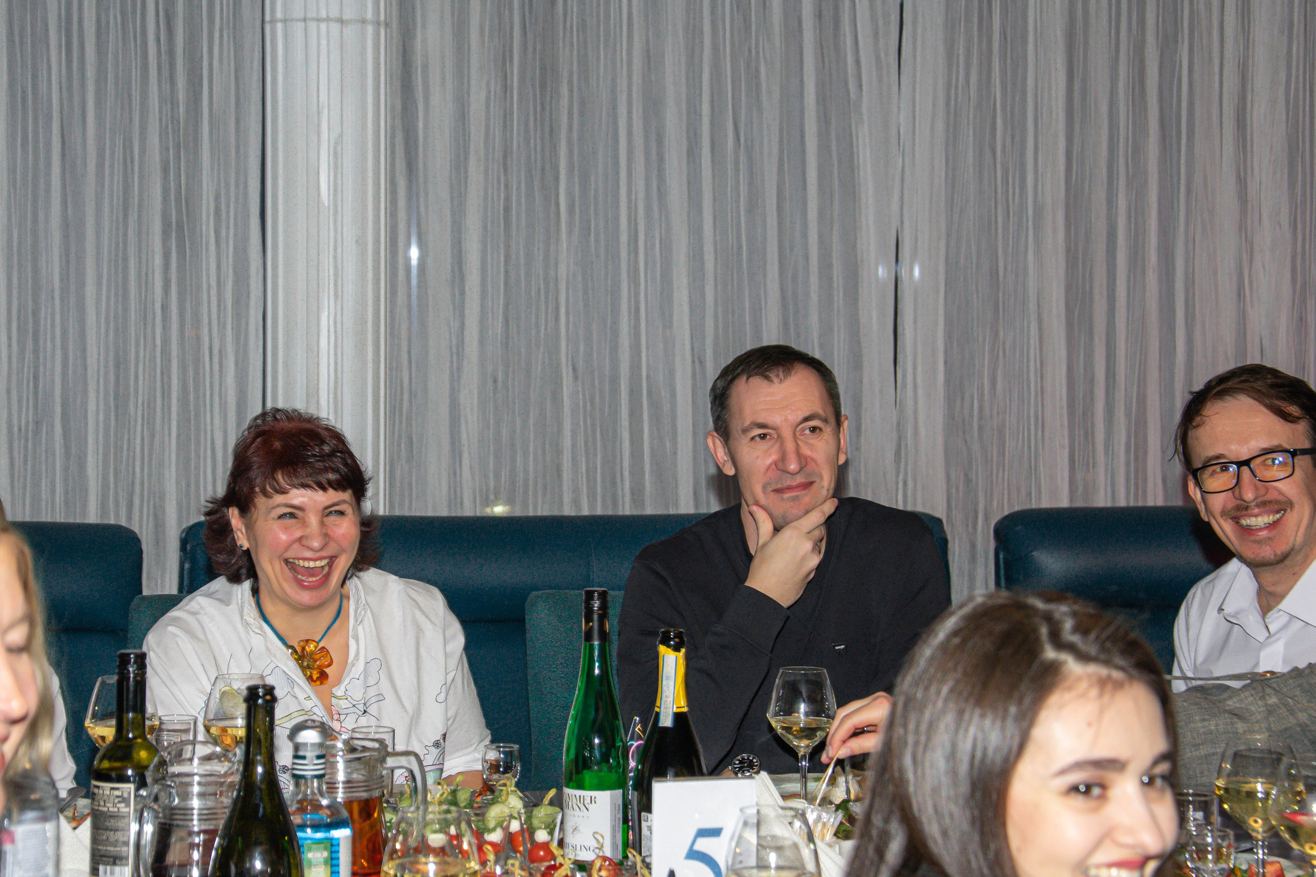 Корпоратив. Женский фотограф в Людиново и Киров