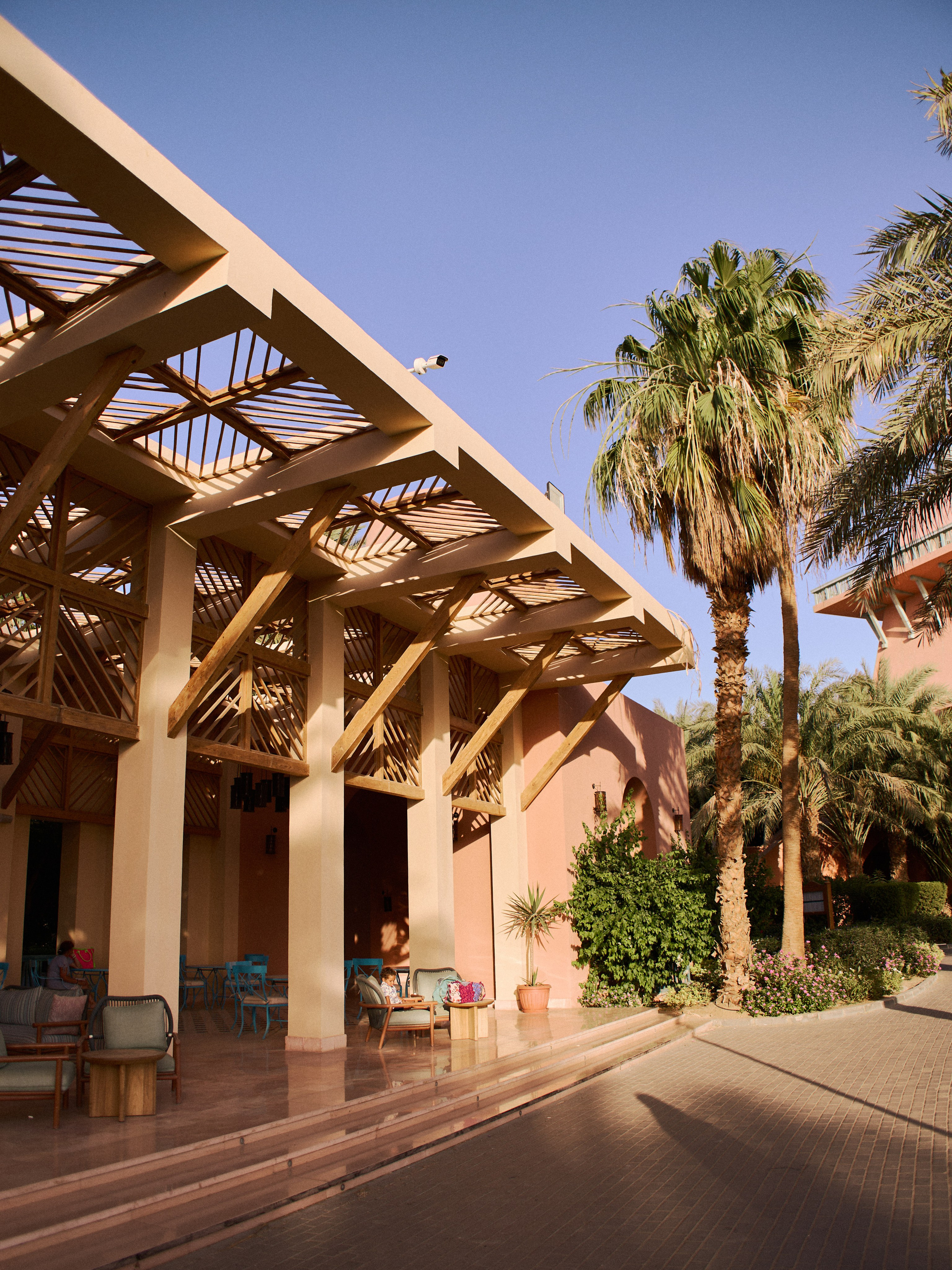 Другое 2. Jorgis Talè — photographer, kind person, teacher of arts and other mag