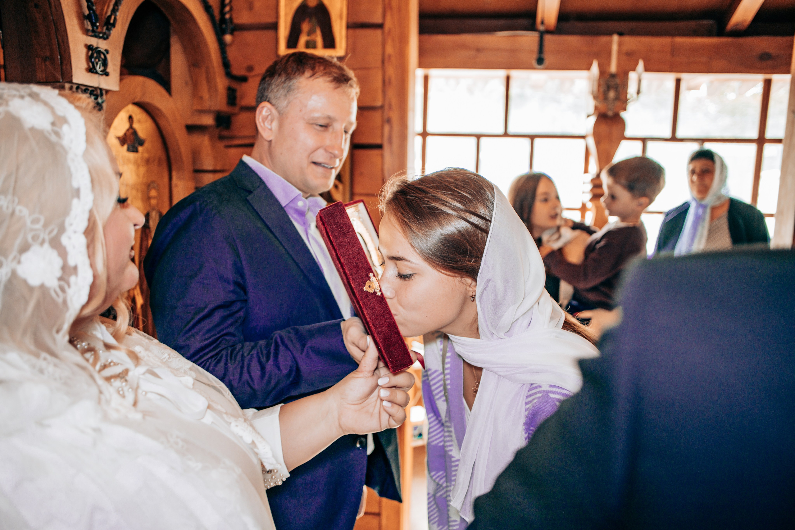 Таинства крещения и венчания. Свадебный и семейный фотограф и видеограф Александр в Москве и Московской Области