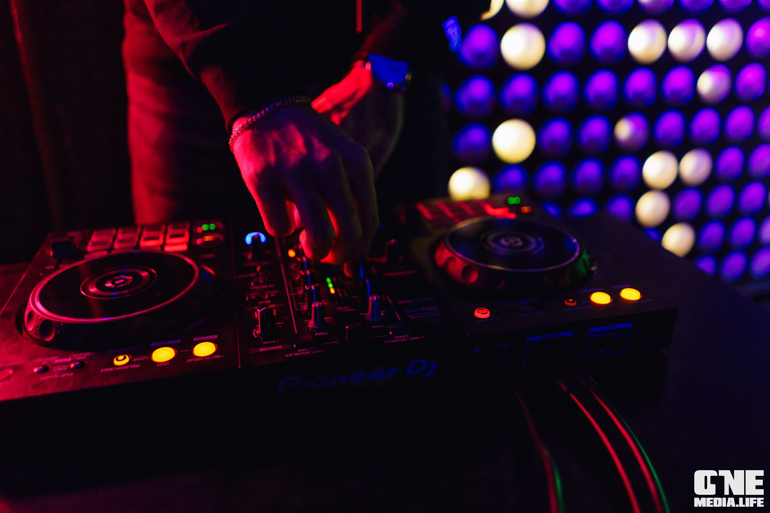 Фоторепортаж из караоке-клуба Эйфория. One Media Life: фоторепортажи, фотоотчеты с мероприятий и заведений