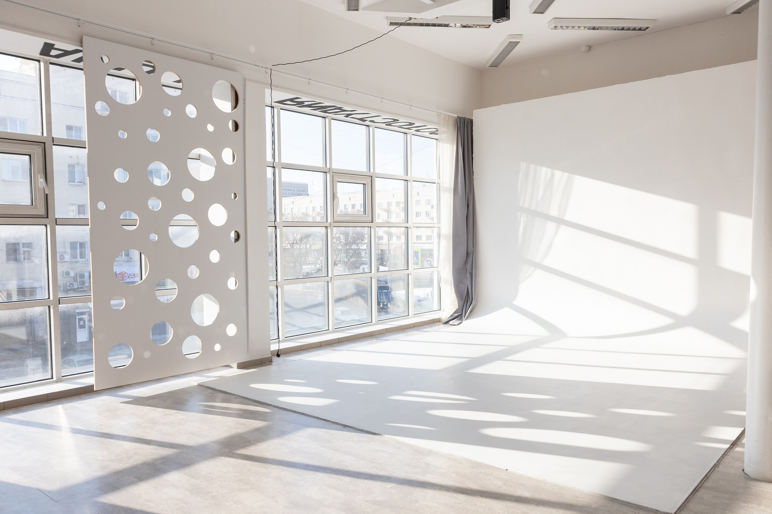 Фотостудия LUNA — аренда циклорамы и фотозон в Екатеринбурге