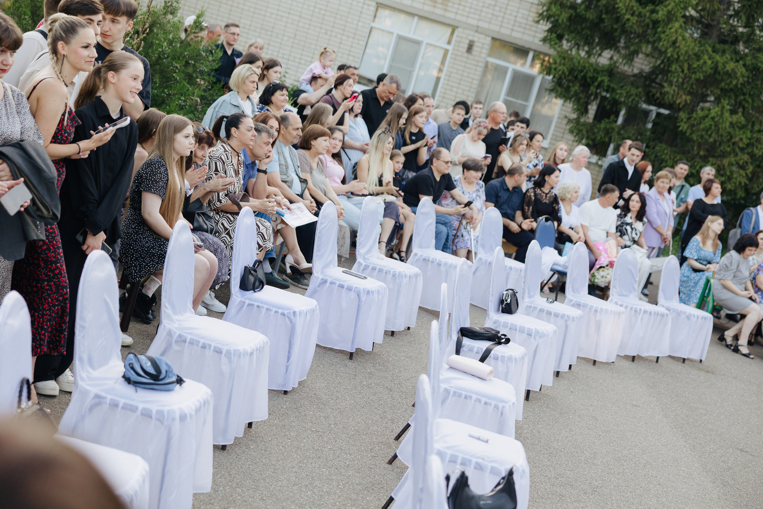 Вручение аттестатов. Свадебный фотограф Роман Еремеев