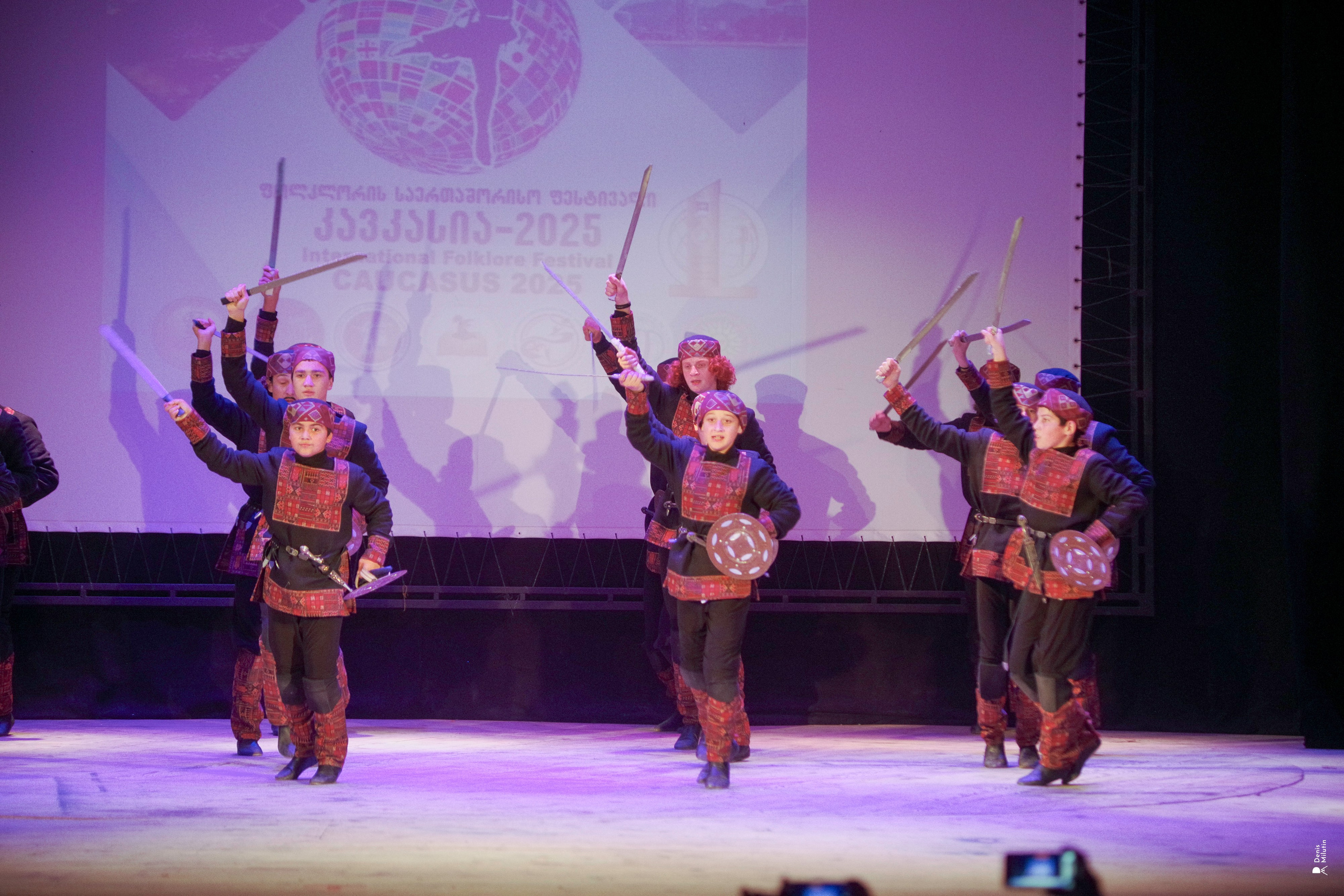 Танцы в прекрасном Они. Портретный фотограф Денис Милютин