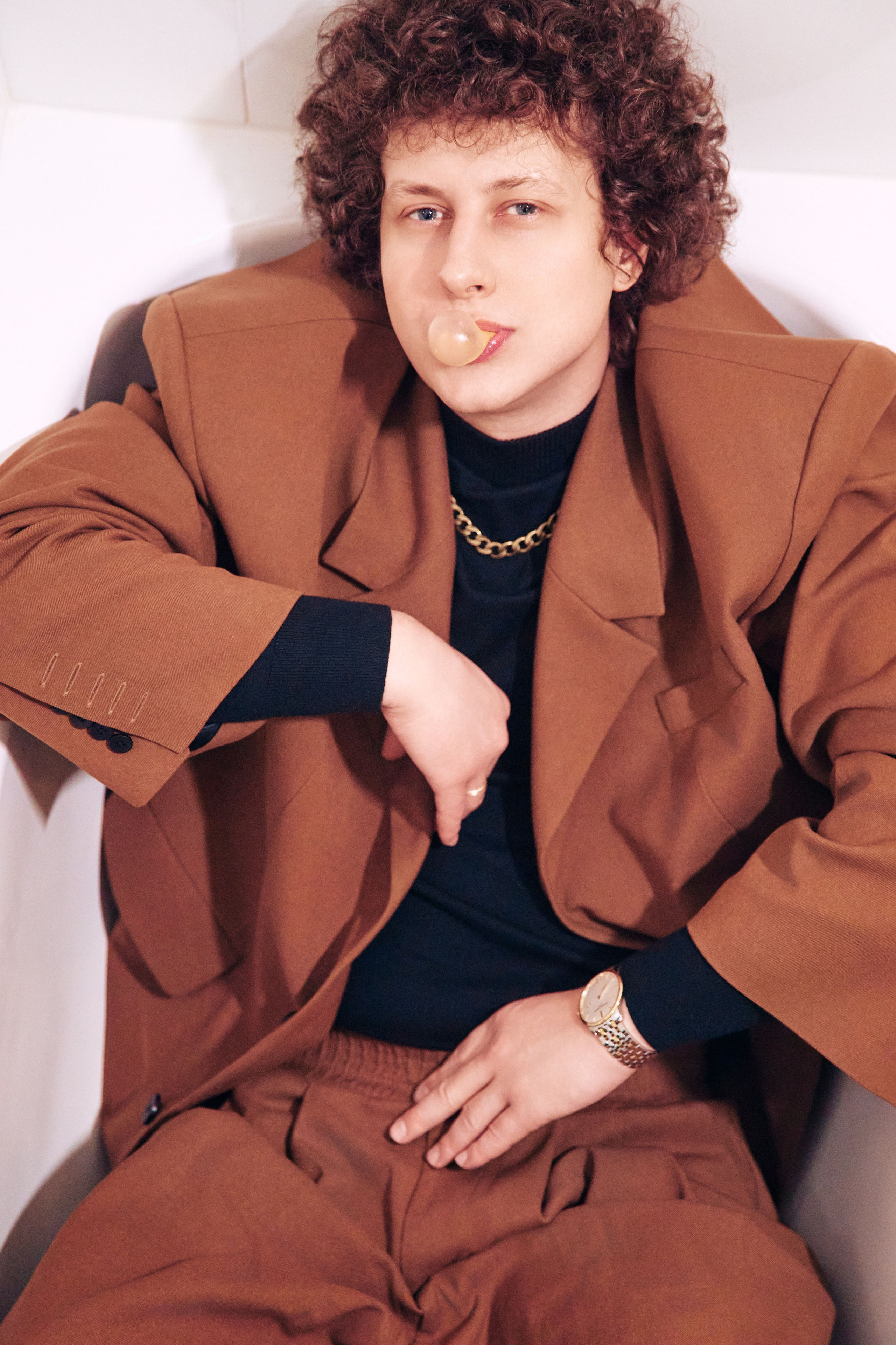 Фотосессия для ведущего Евгения Калашникова: создание стильного визуального контента для личного бренда. Дмитрий Мазуркевич: Профессиональный Репортажный Фотограф