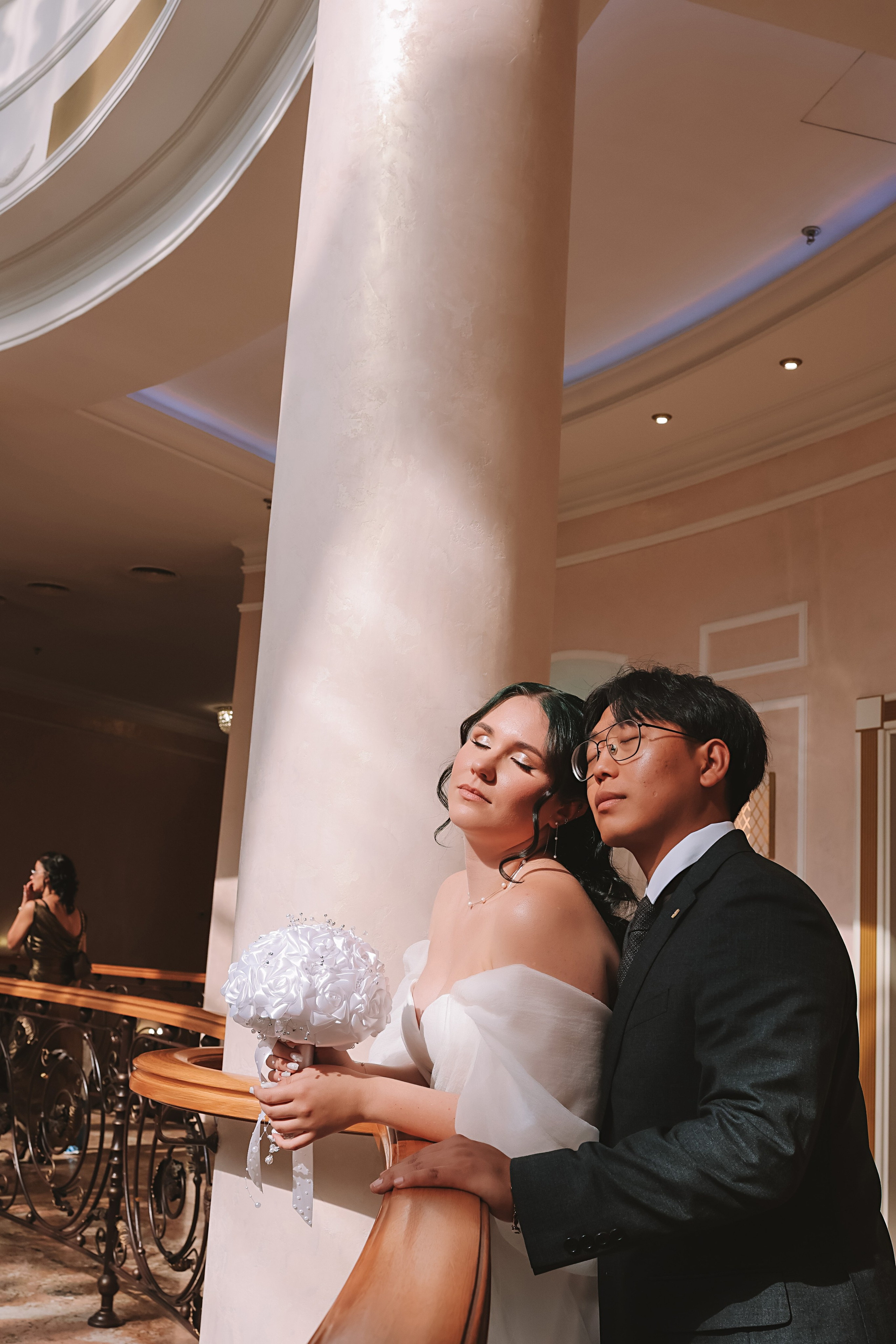 Айвазовский и парк дружбы народов. Семейный фотограф Тюмень, фотограф на роды Салмина Мария