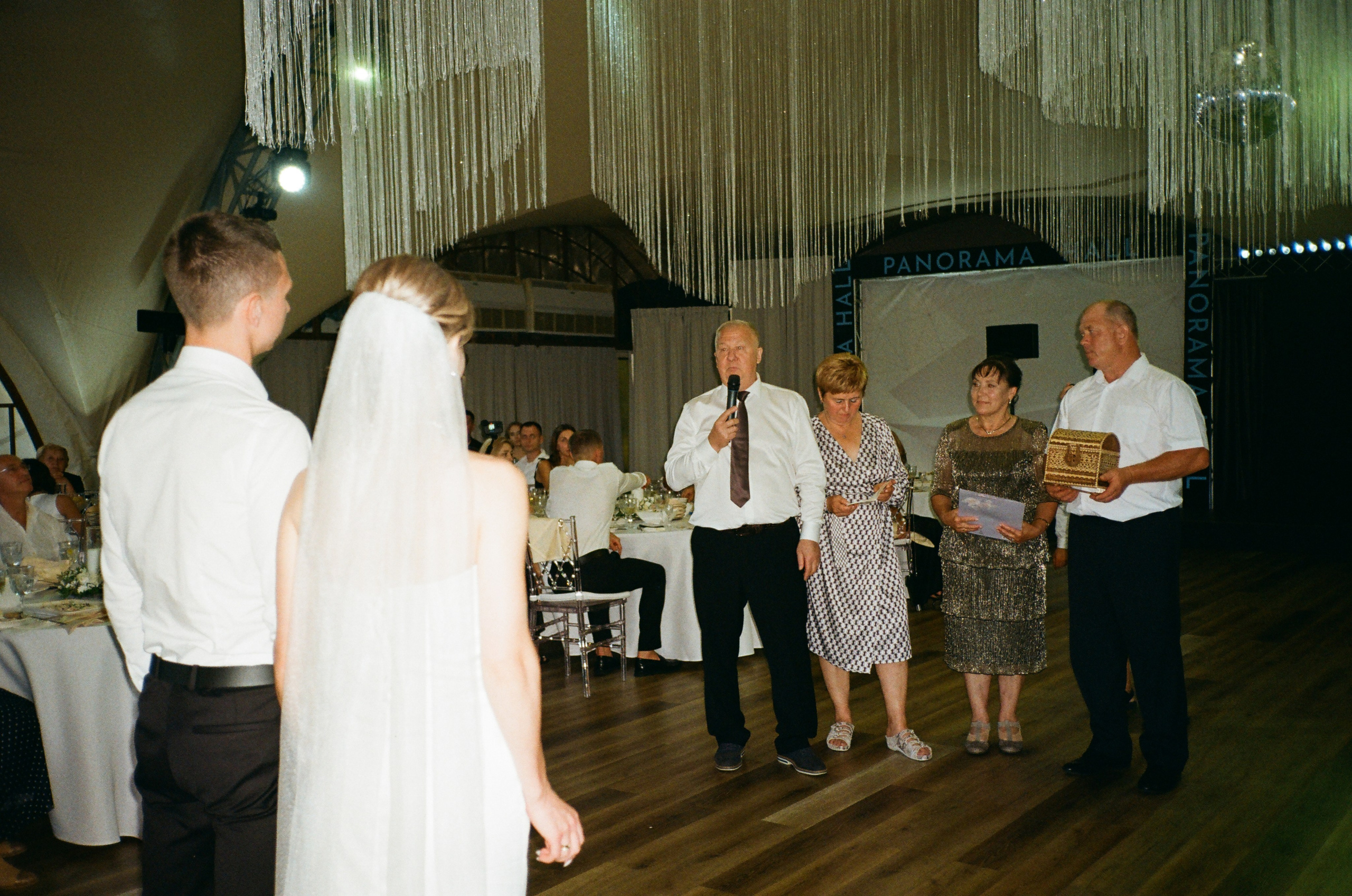 Павел & Алена. Пленка. Сестры Карабаза. Фотографы и ретушеры в Москве и Санкт-Петербурге